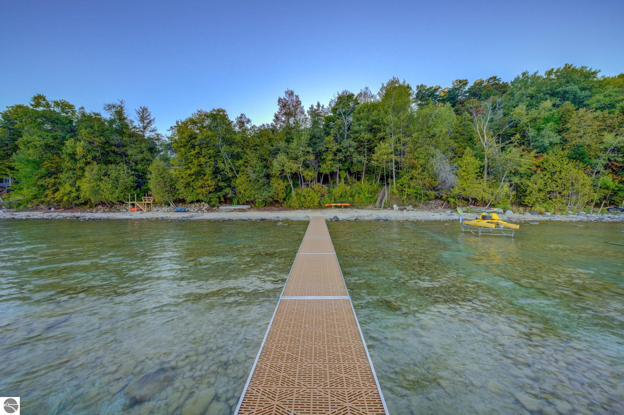 1221 S Bay View Trail