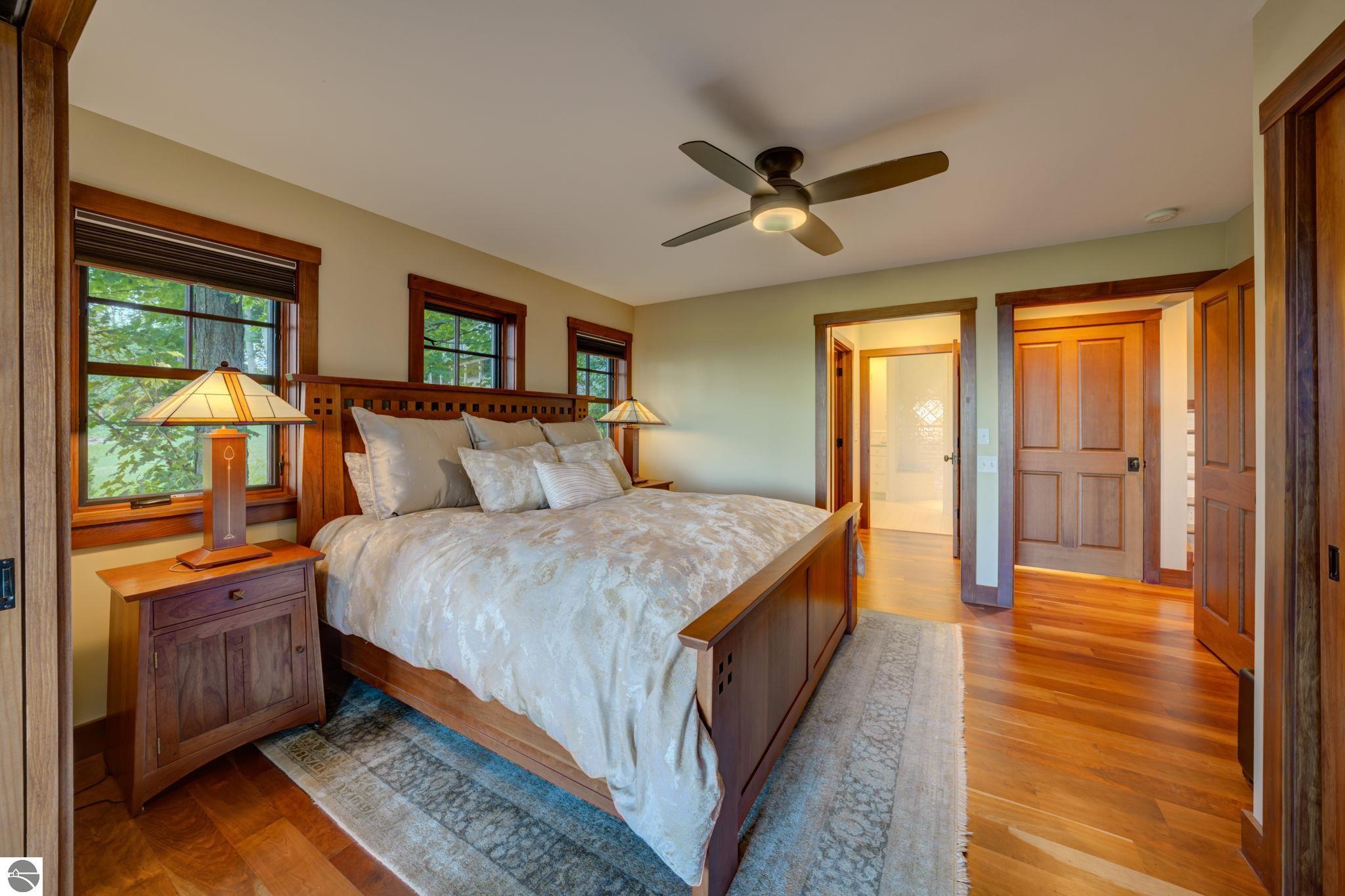 1221 S Bay View Trail