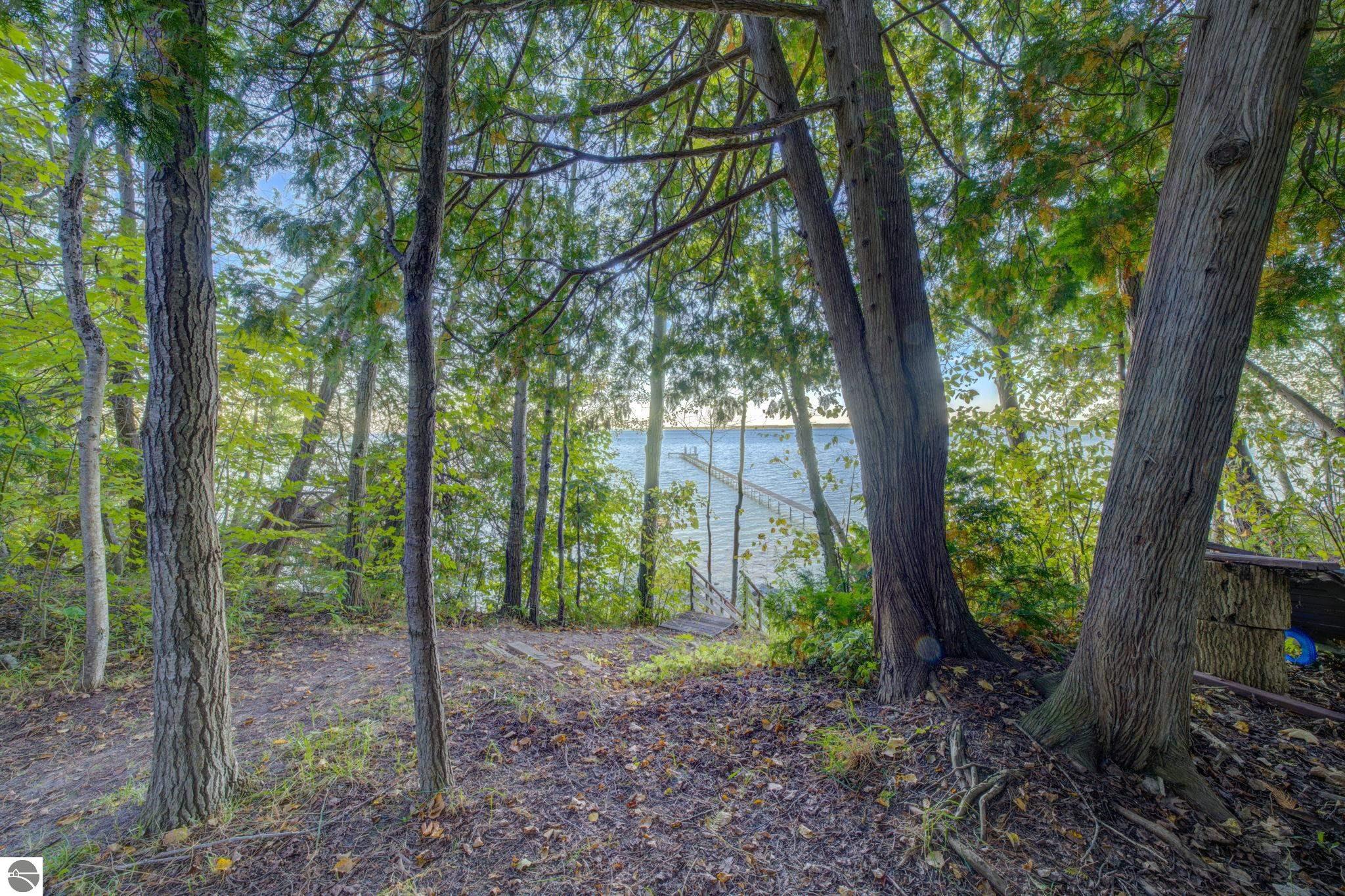 1221 S Bay View Trail