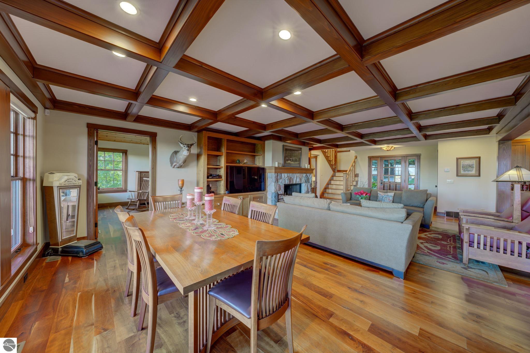 1221 S Bay View Trail