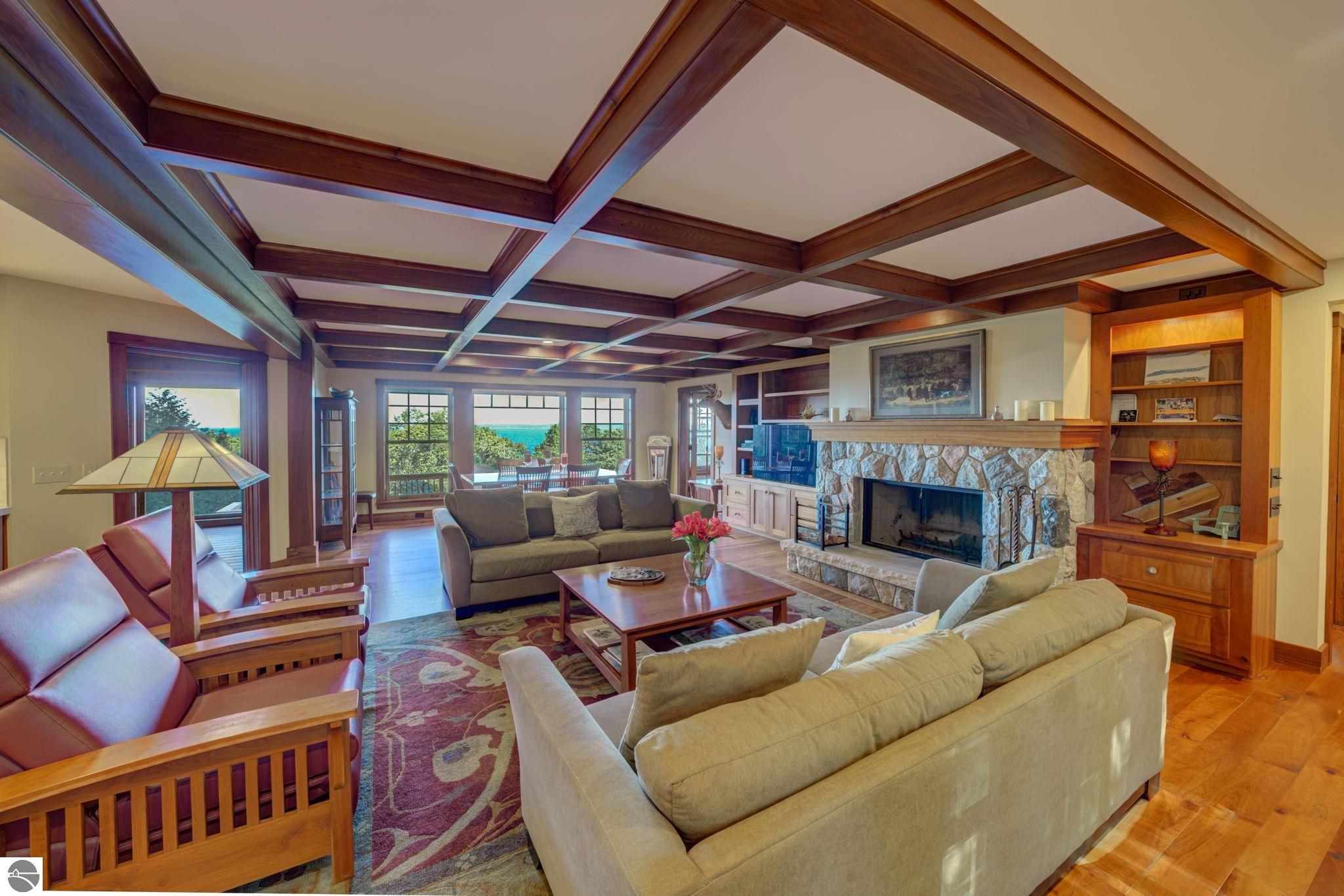 1221 S Bay View Trail