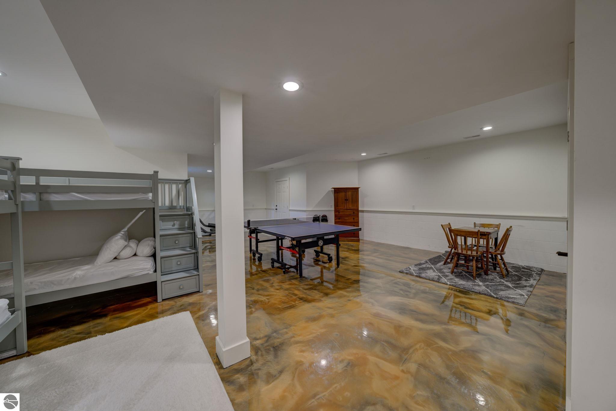 1221 S Bay View Trail