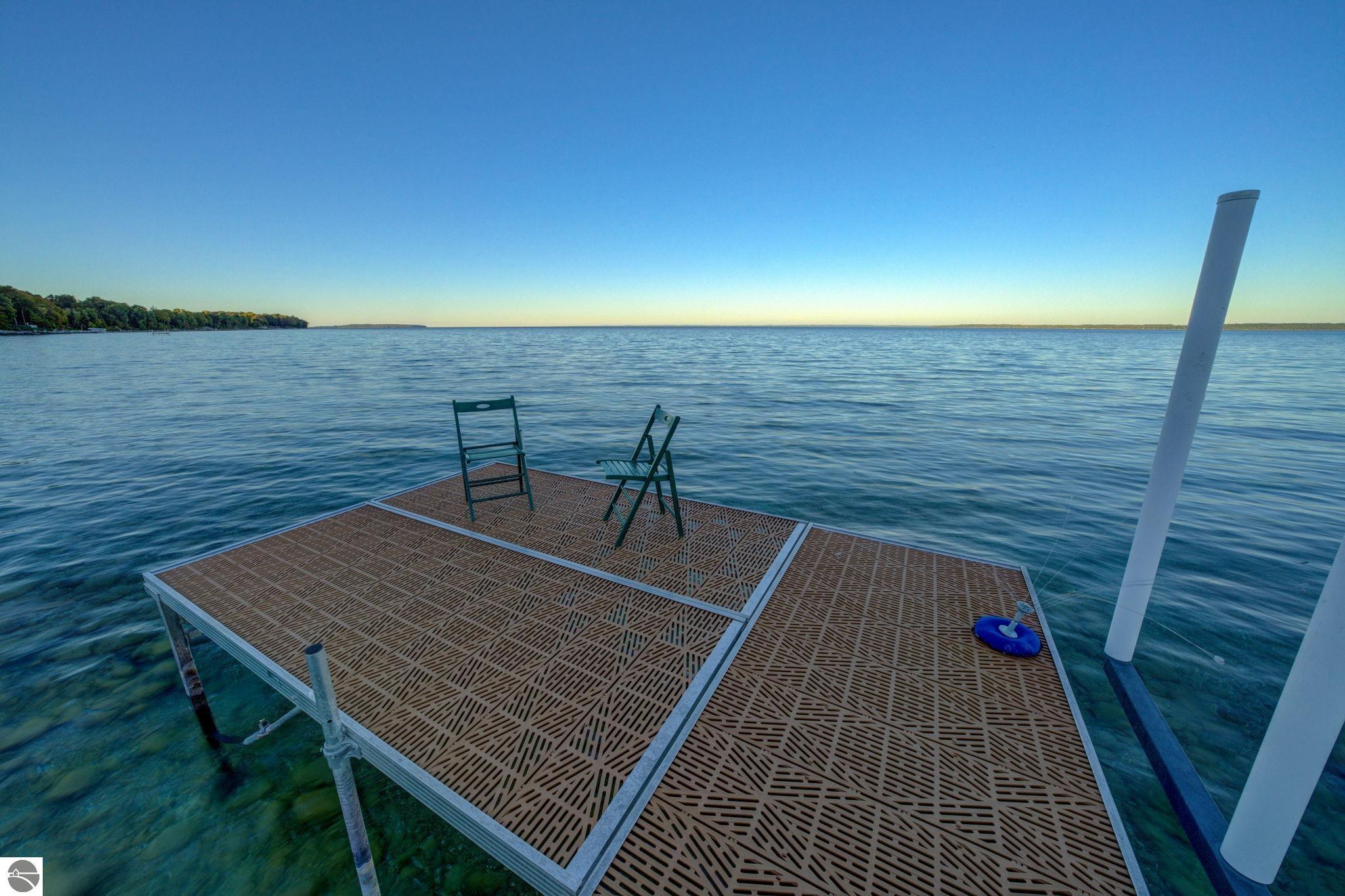1221 S Bay View Trail