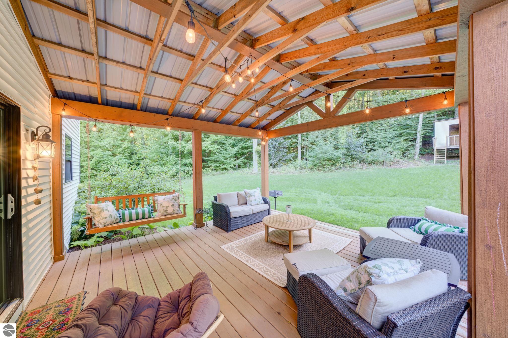 359 W Valley Road