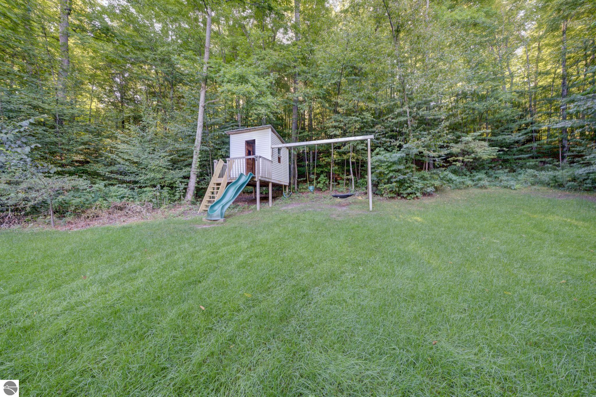 359 W Valley Road