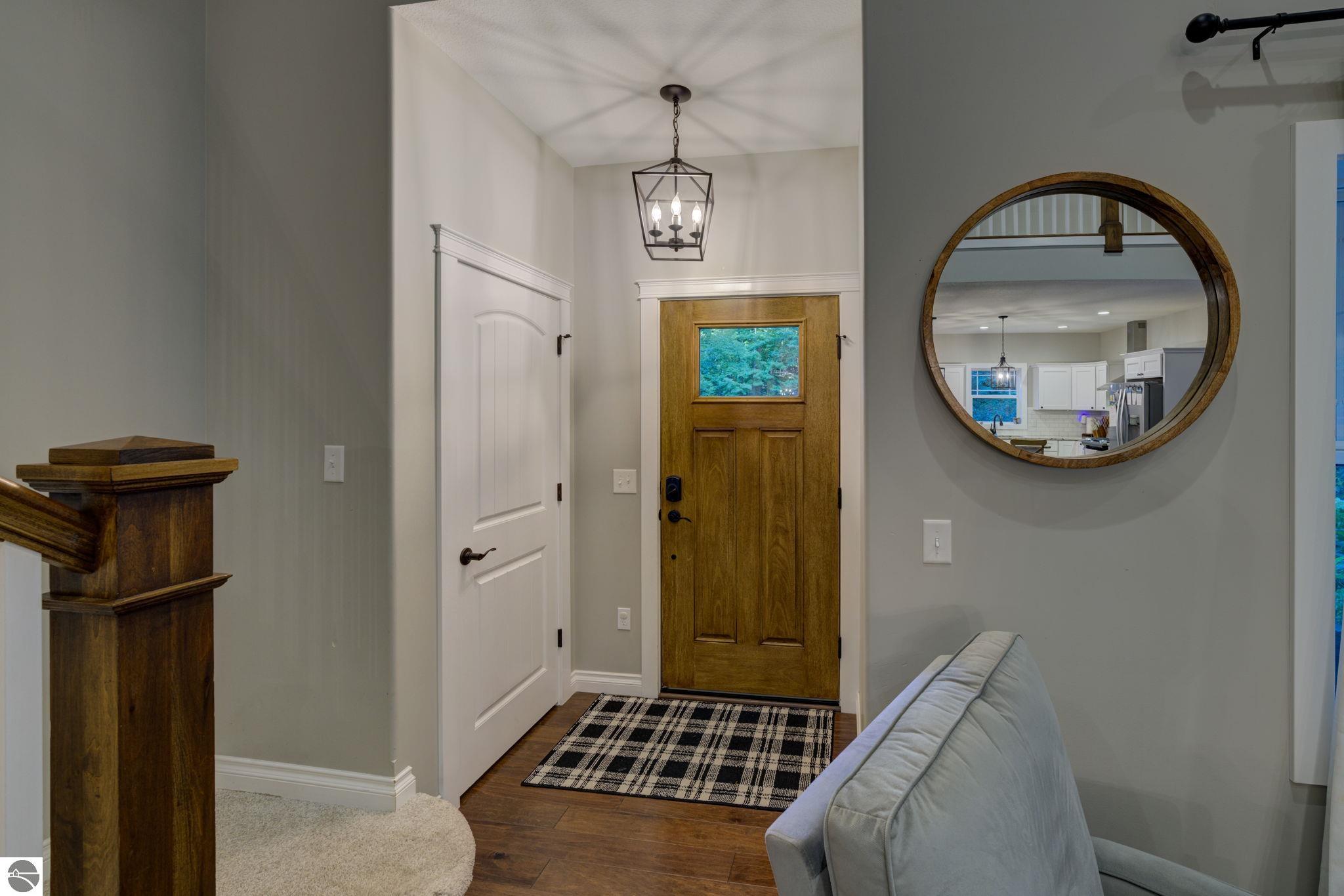 359 W Valley Road