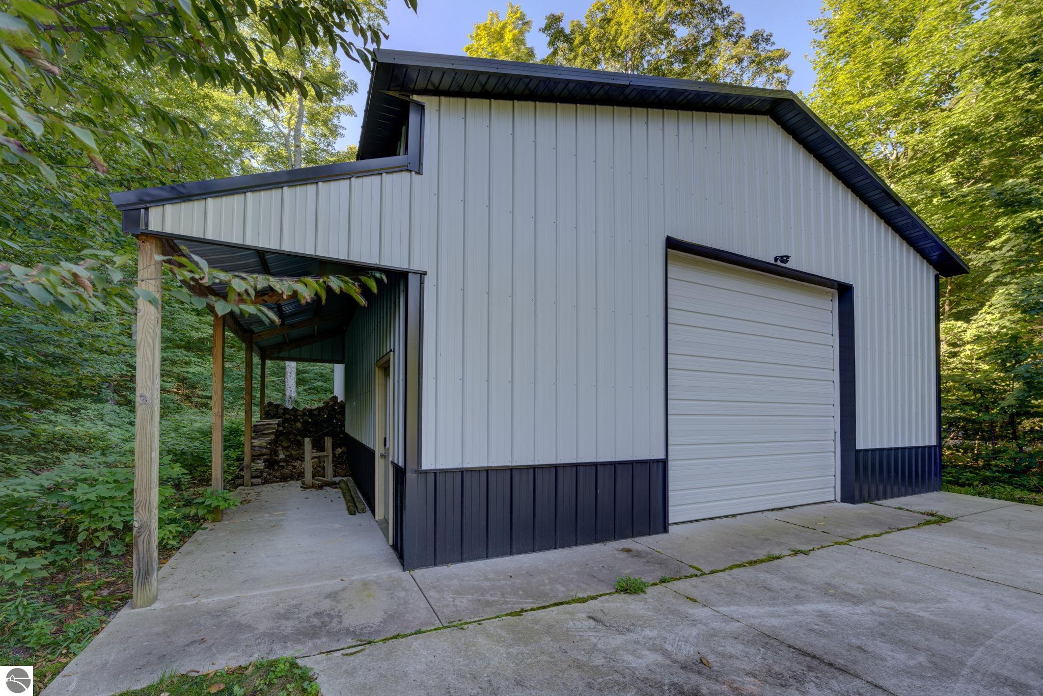 359 W Valley Road