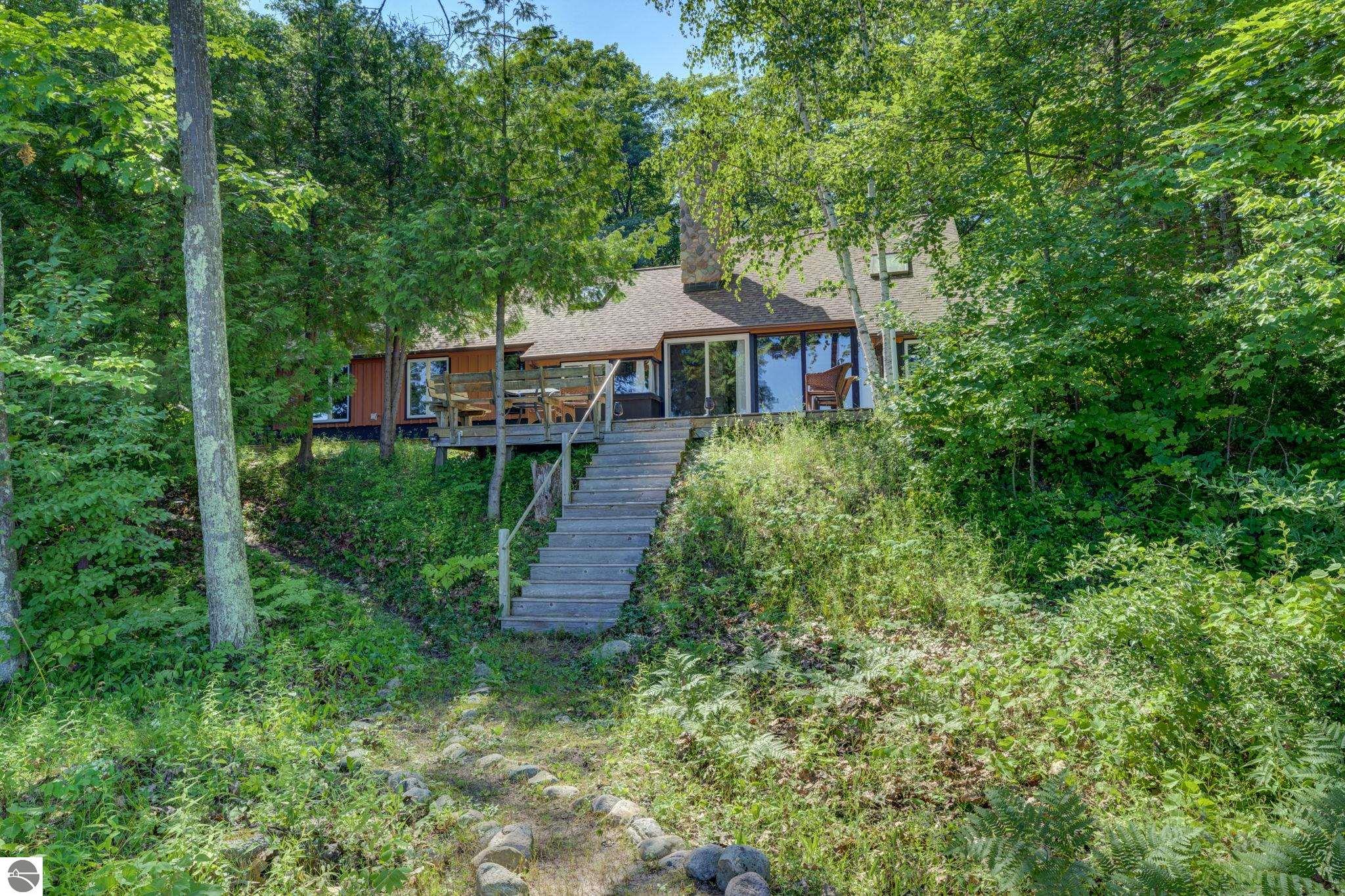 4626 N Omena Point Road