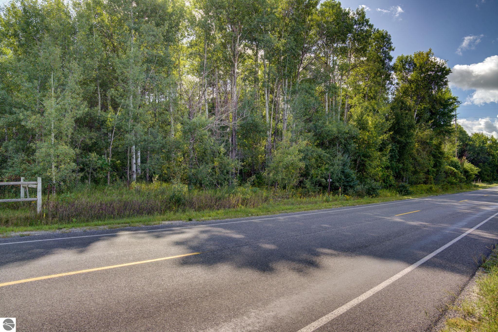 N Eagle Highway