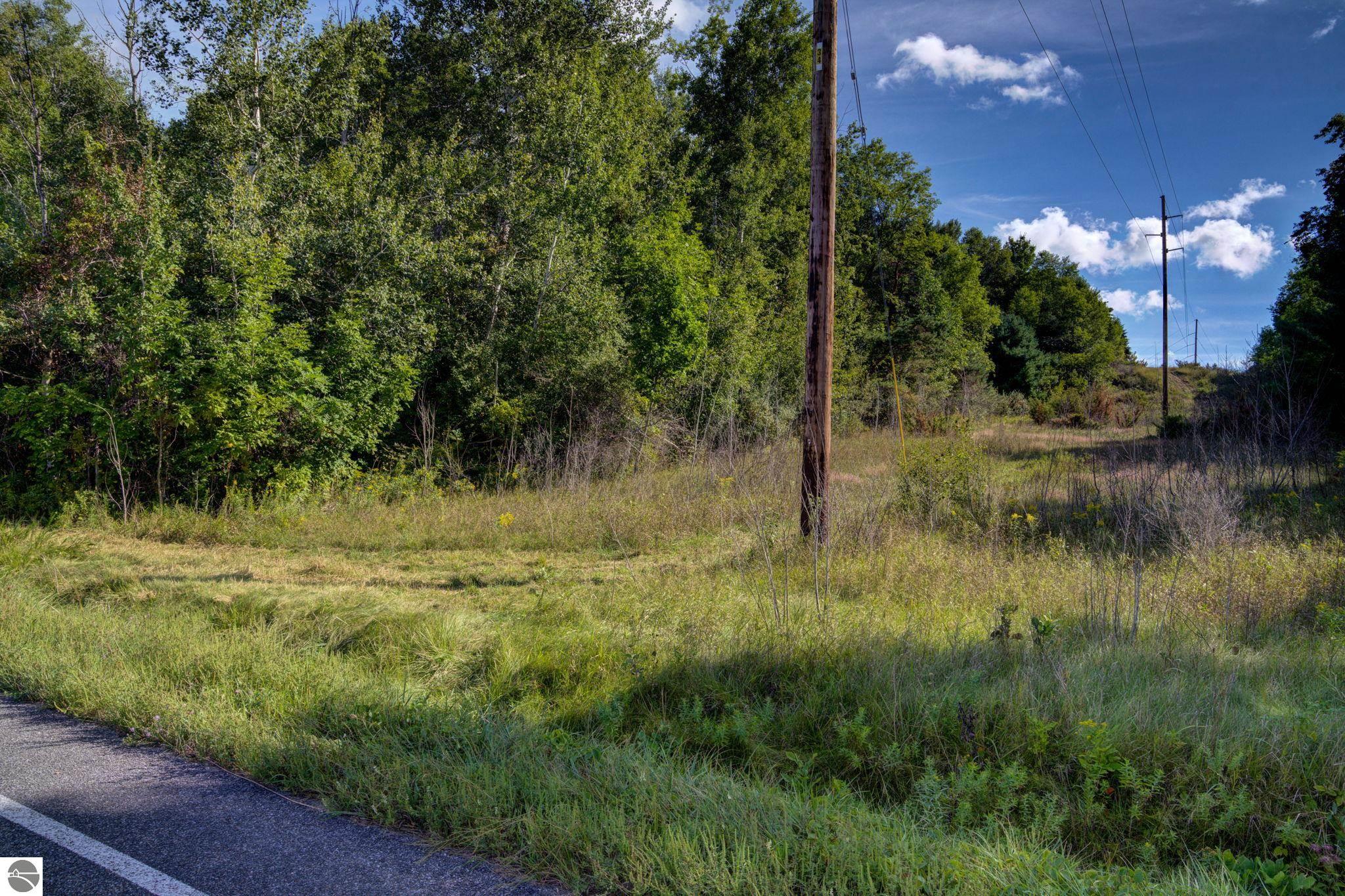 N Eagle Highway