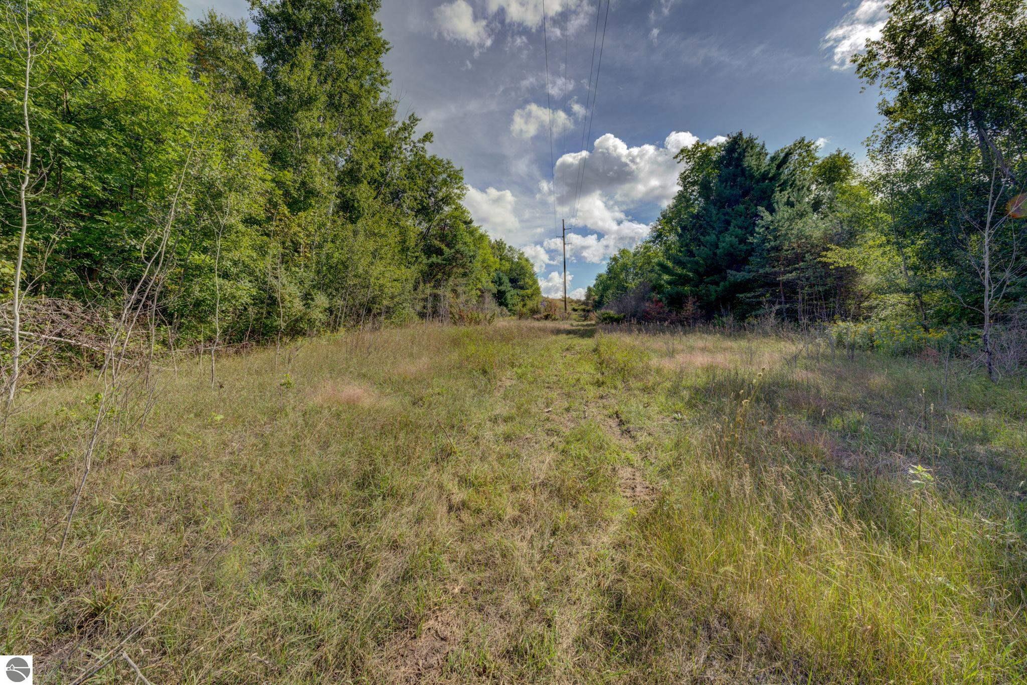 N Eagle Highway