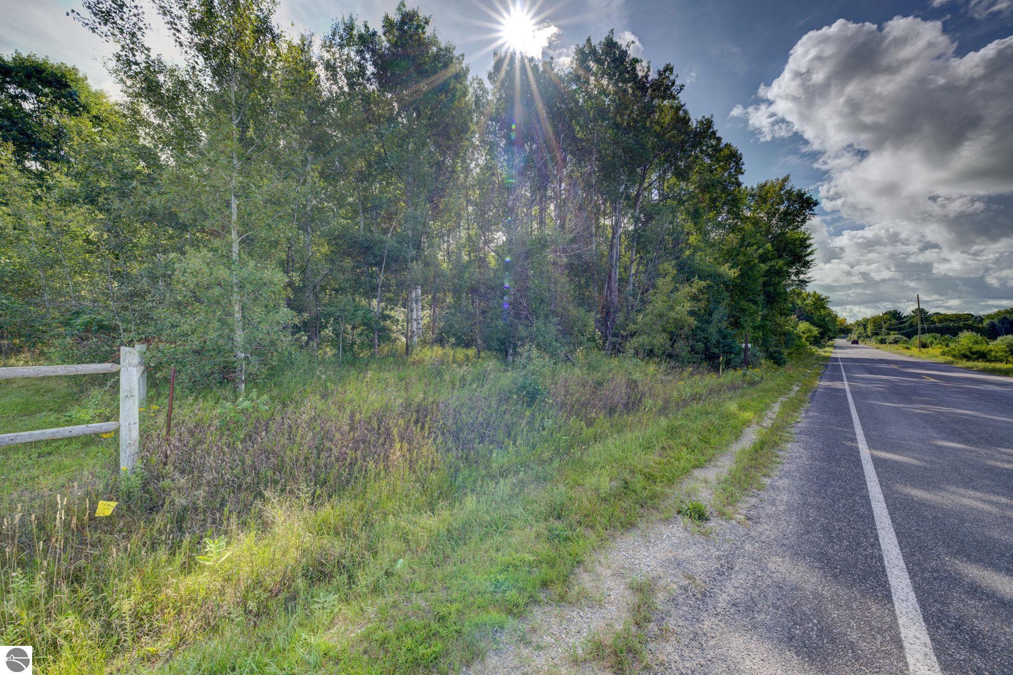 N Eagle Highway