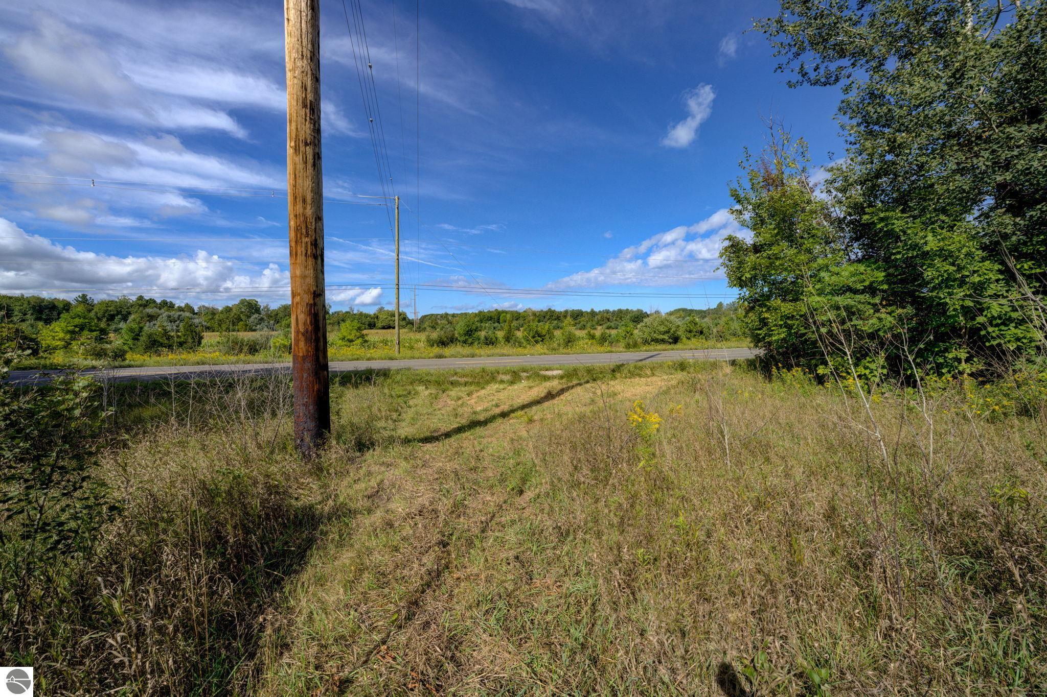 N Eagle Highway