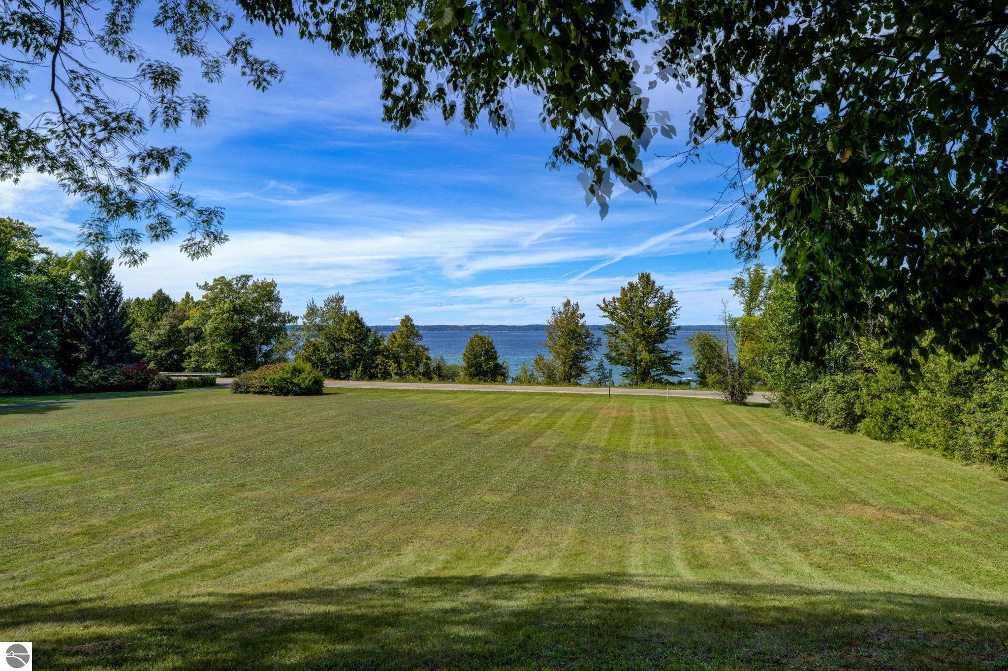 1996 Island View Road
