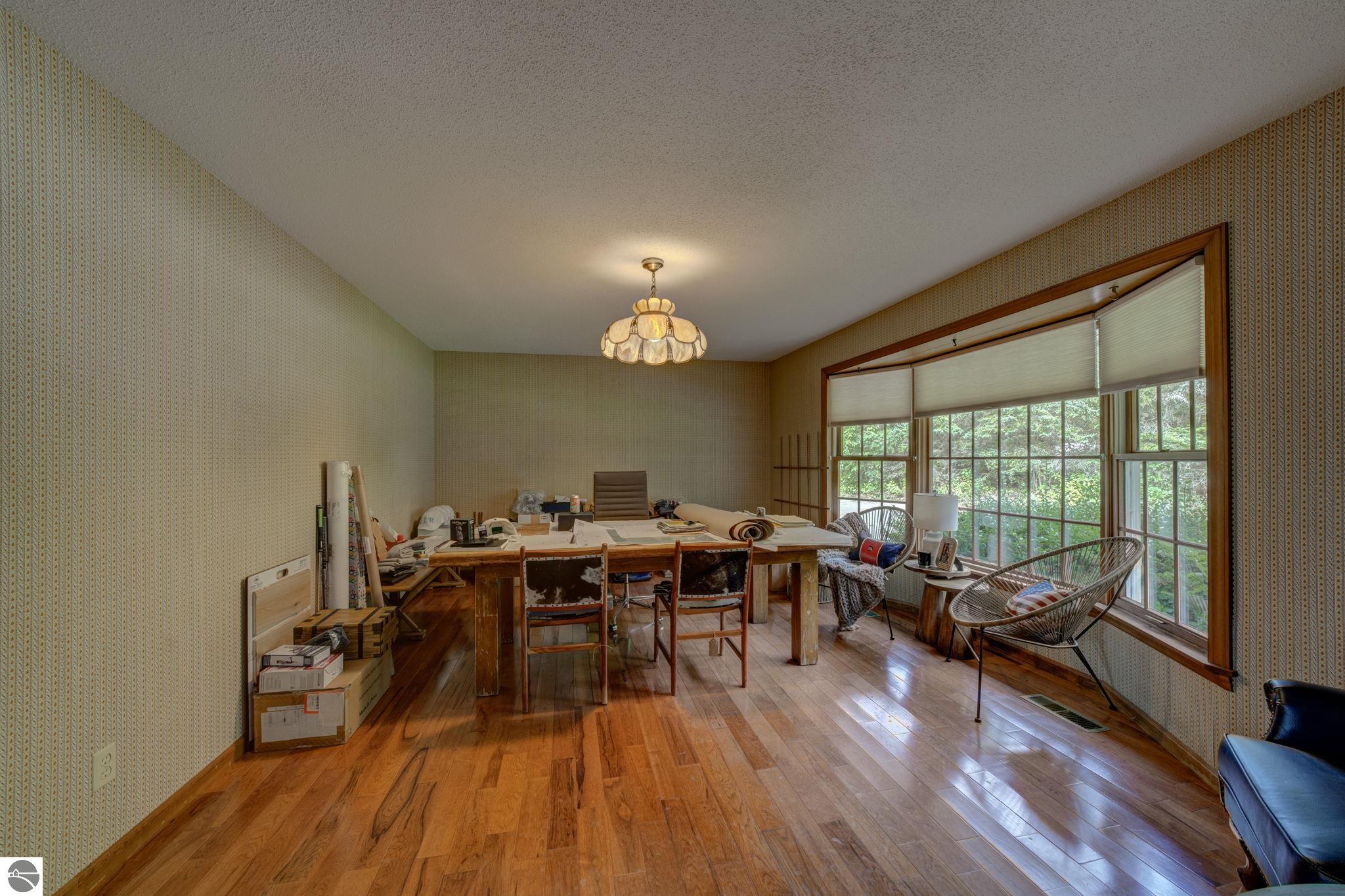 1996 Island View Road