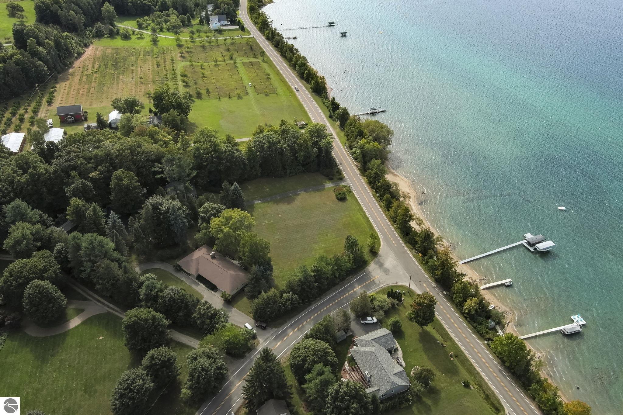 1996 Island View Road