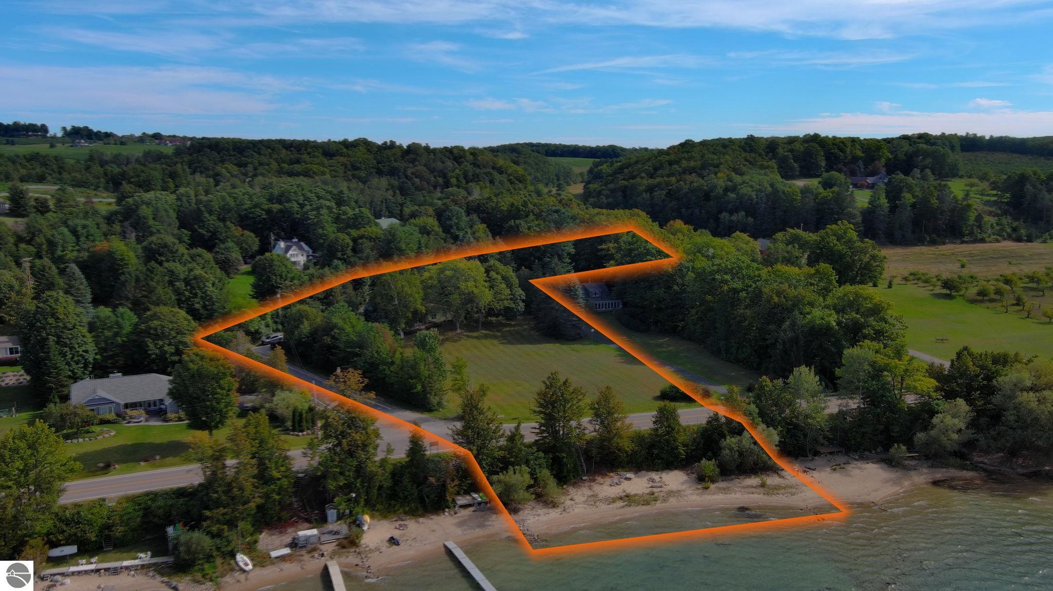 1996 Island View Road