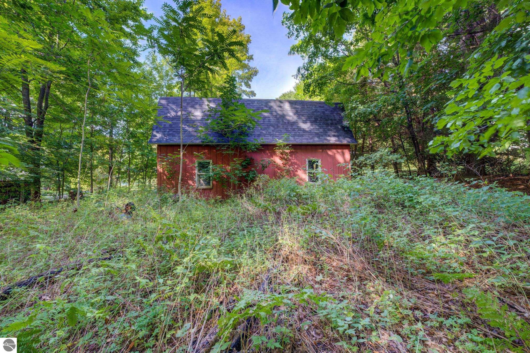 1996 Island View Road