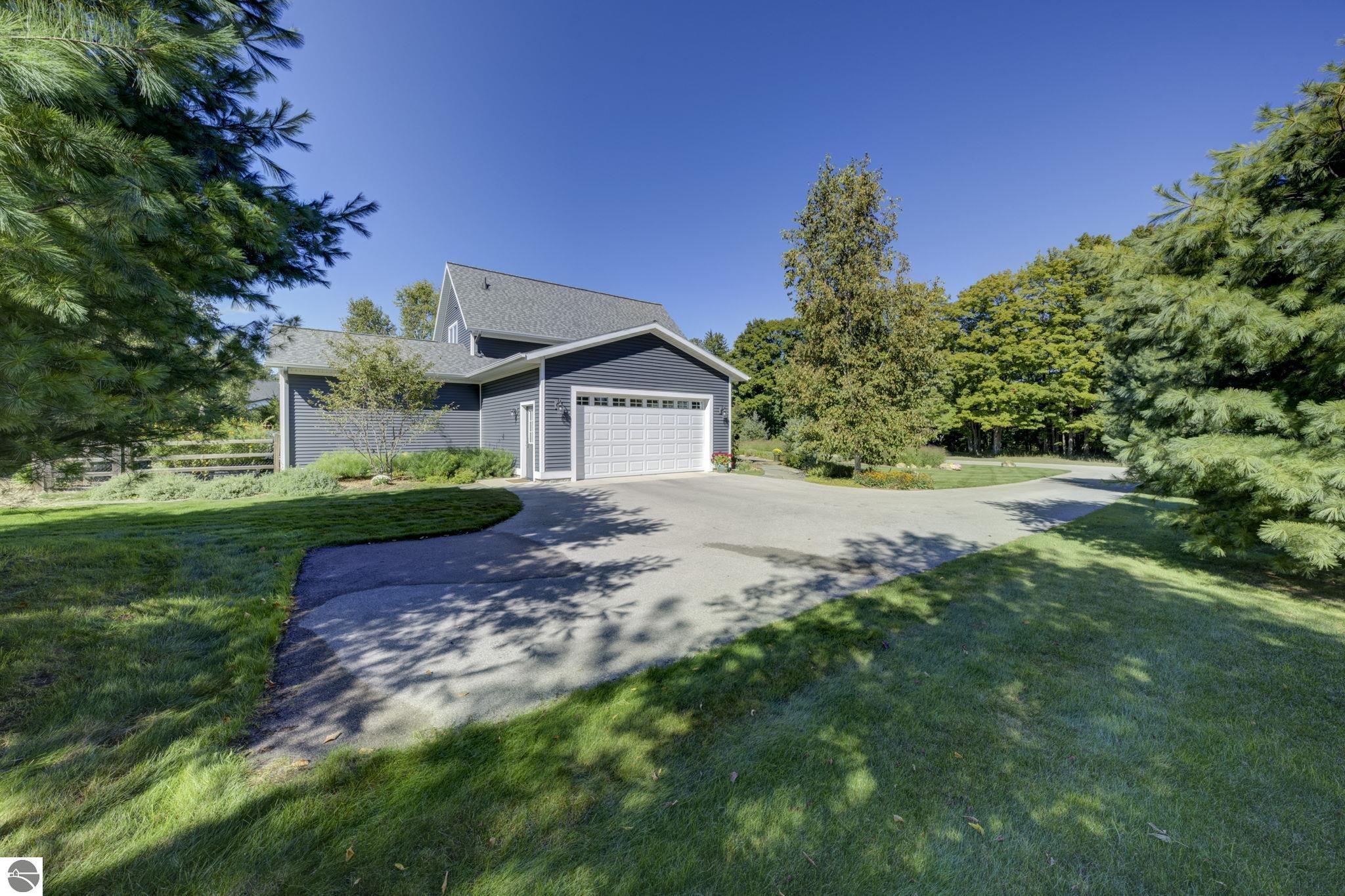 10624 + Lot 11 E Ora Lee Lane