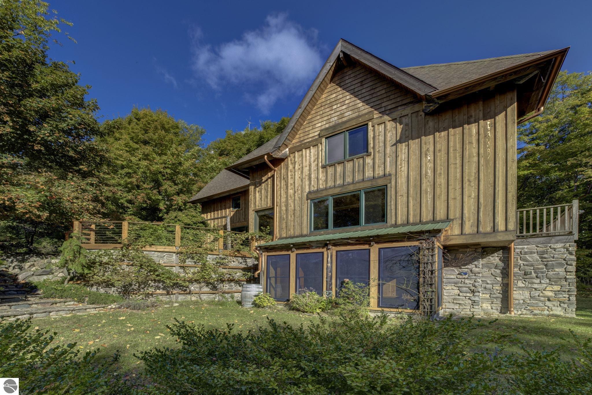 5150 Eagles Nest Lane
