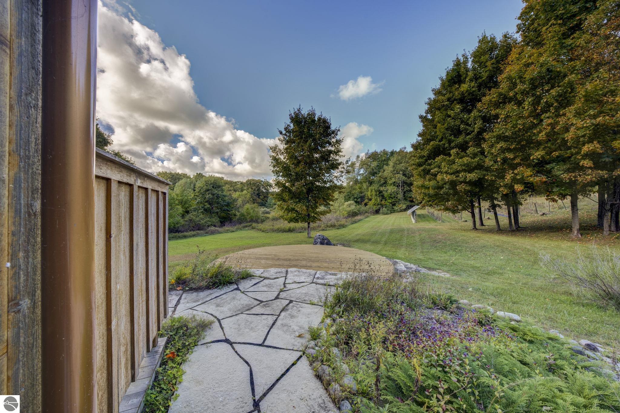 5150 Eagles Nest Lane
