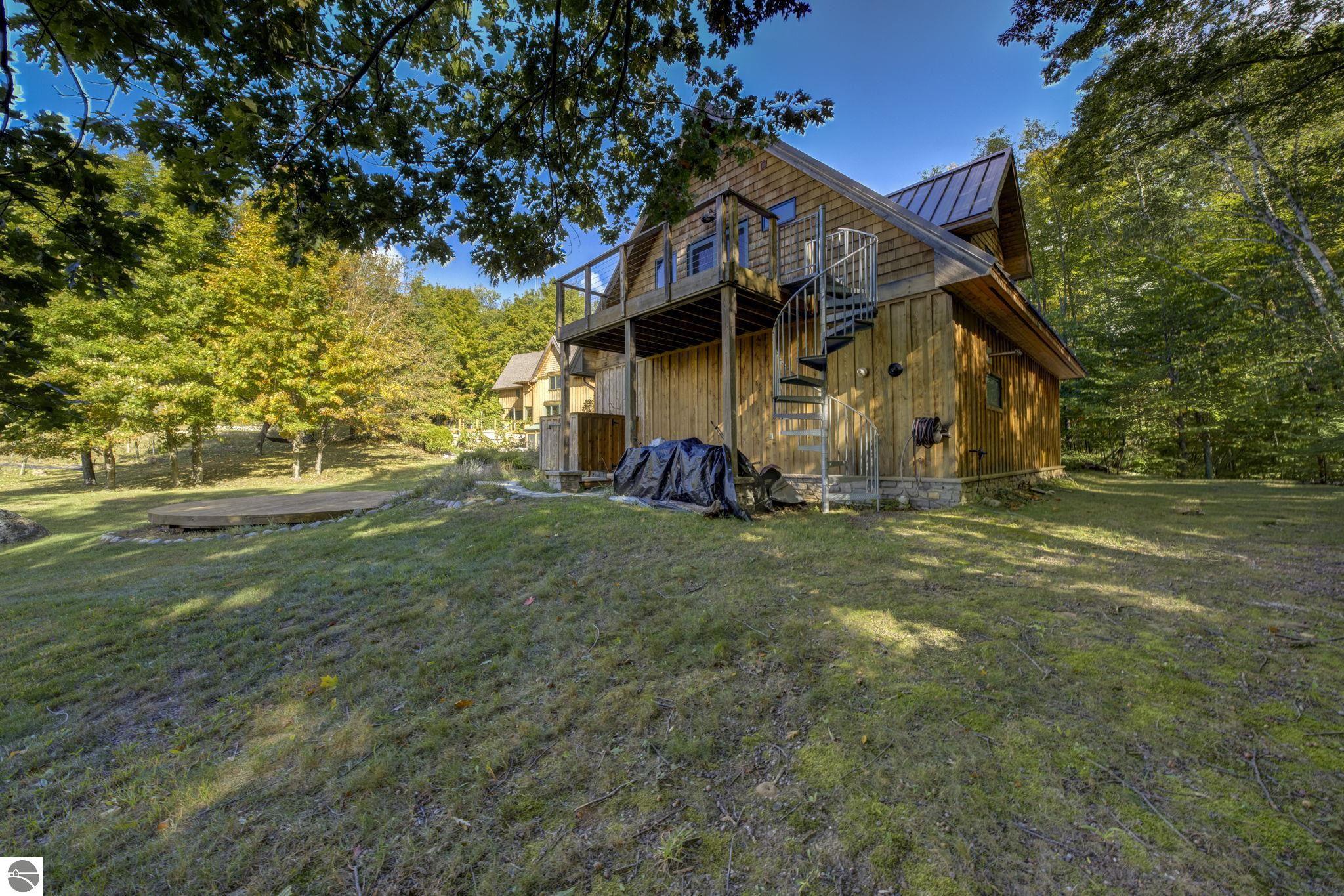 5150 Eagles Nest Lane
