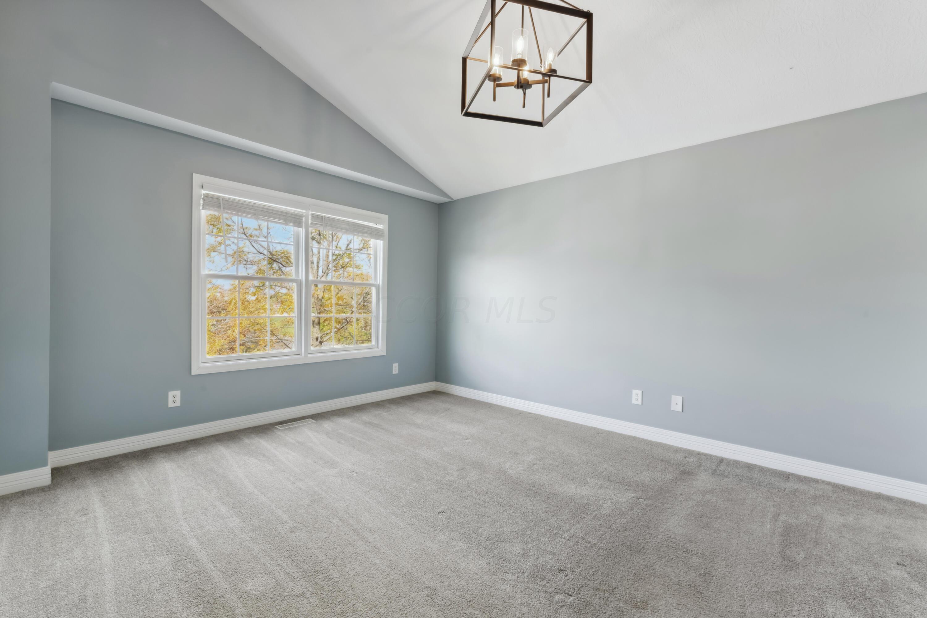 11 Orchard Glen Drive