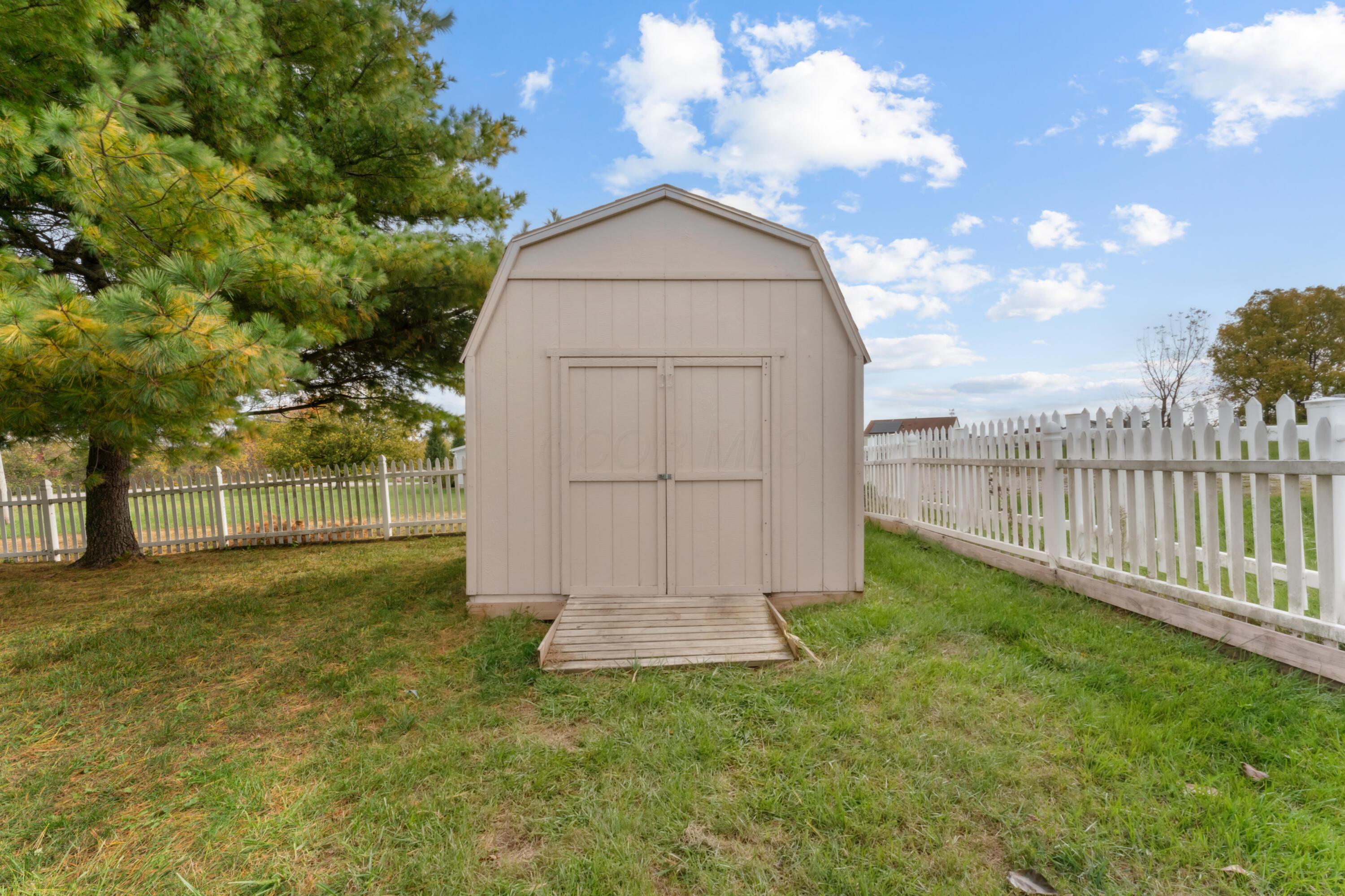 11 Orchard Glen Drive