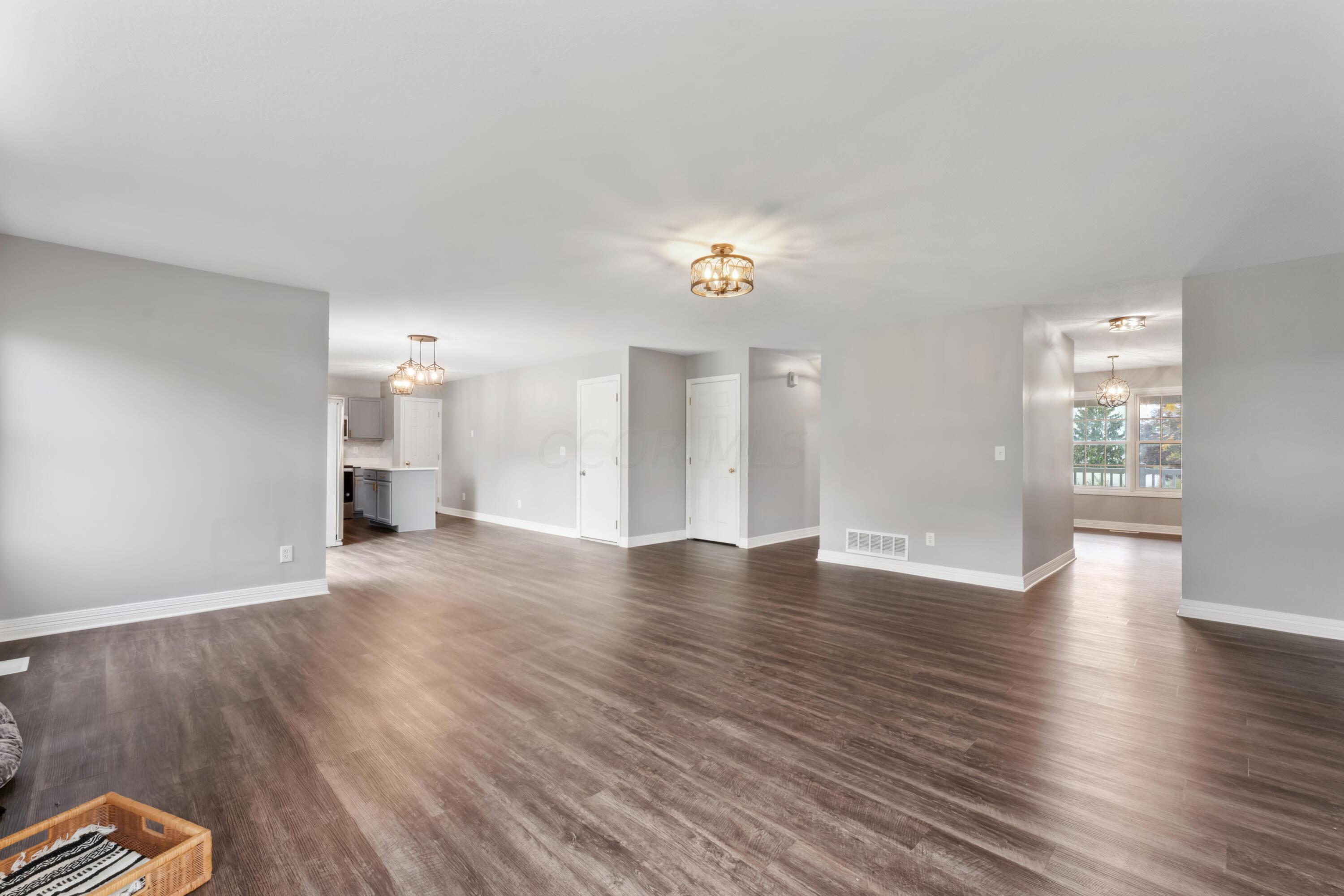 11 Orchard Glen Drive