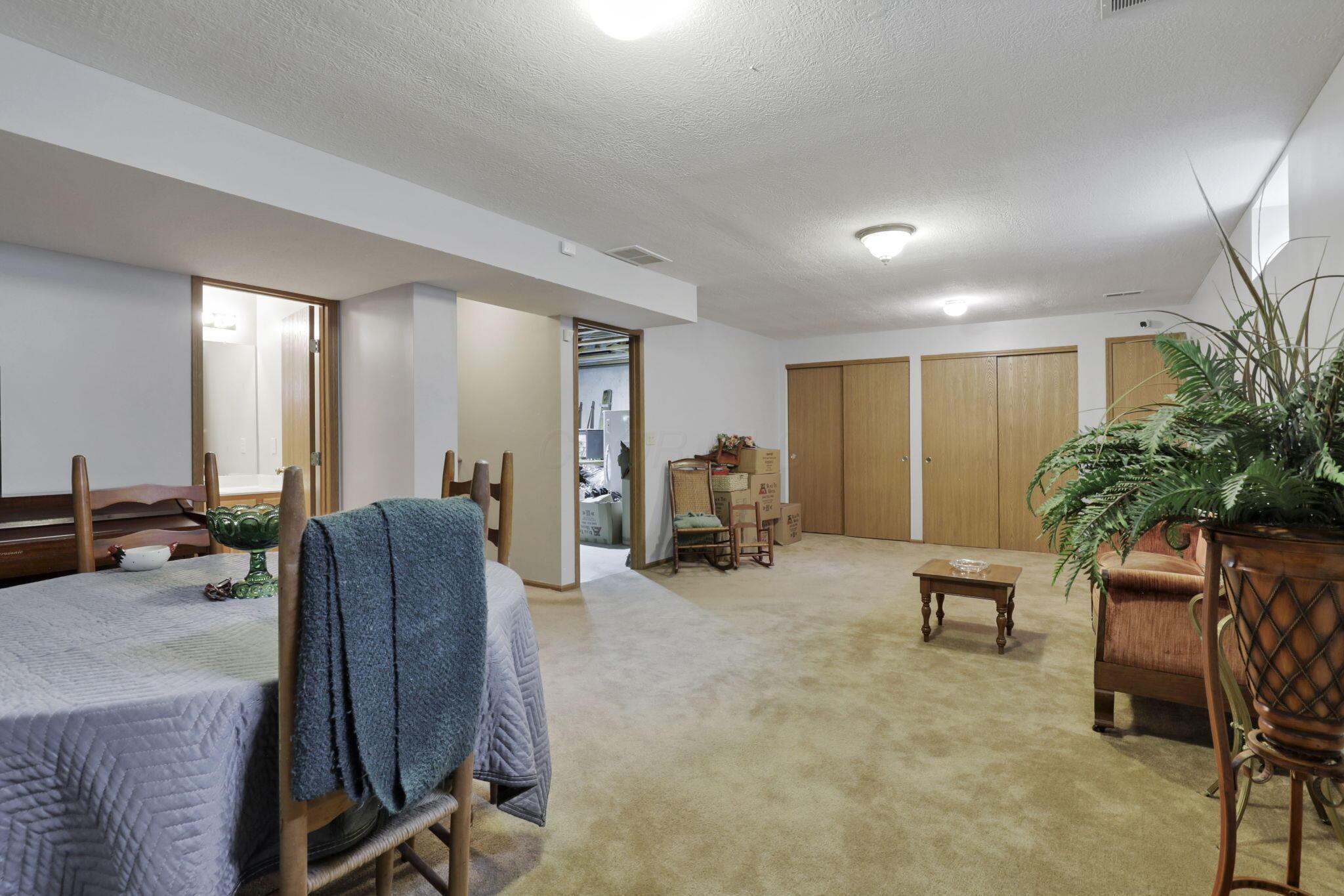 1104 Arbor Oaks Lane