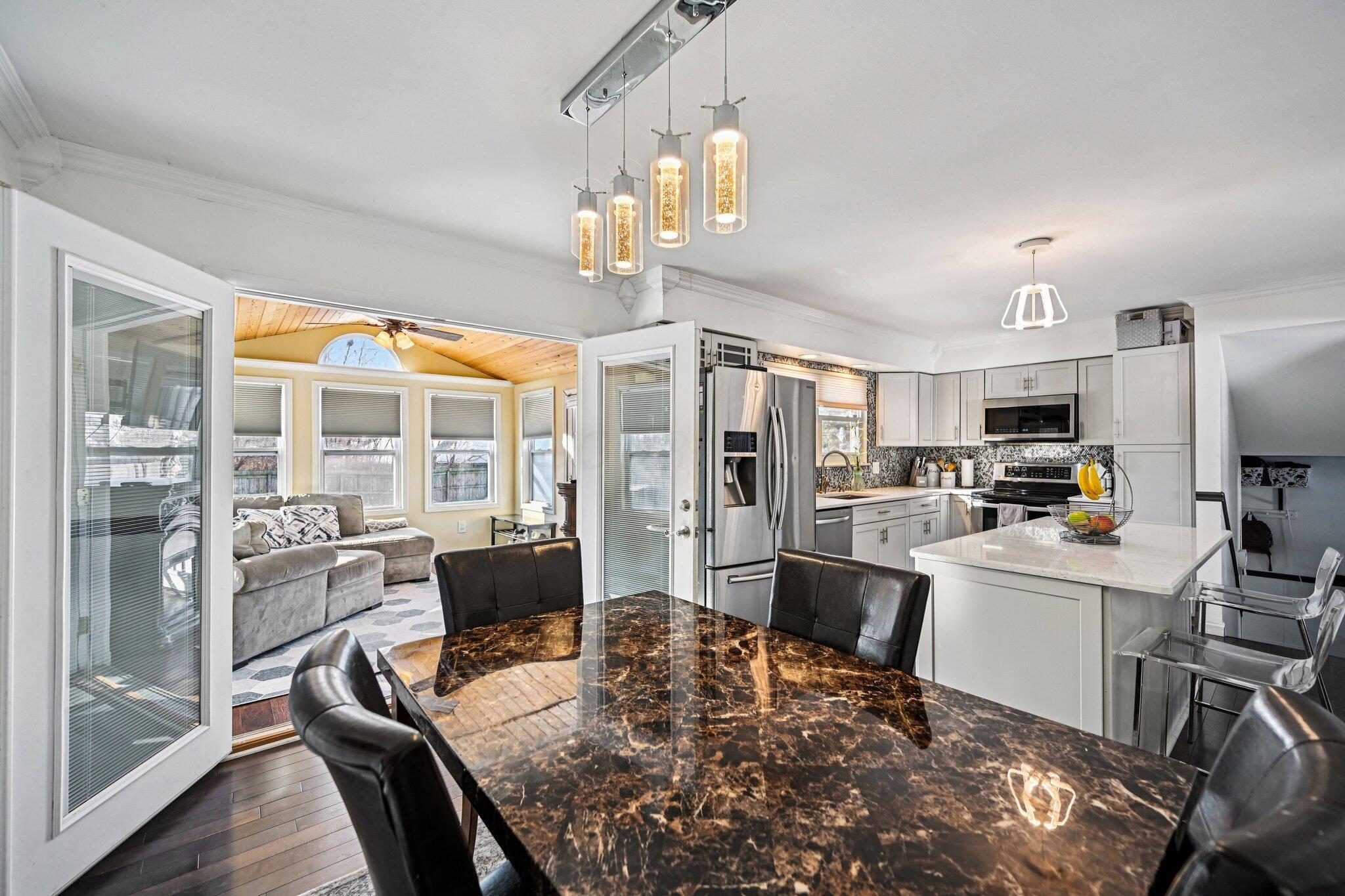 6187 Barberry Hollow
