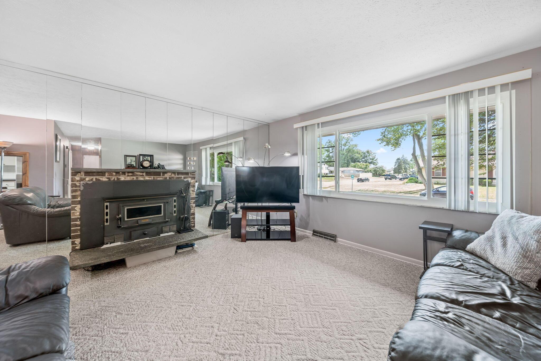 390 Dunbarton Road