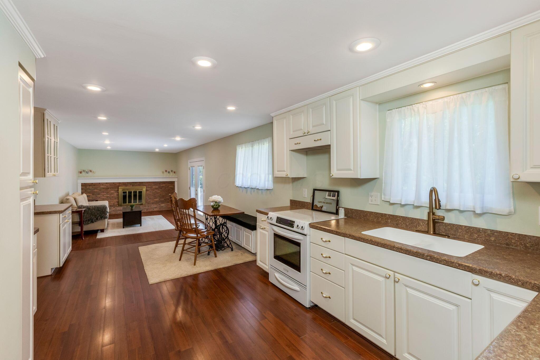 559 Waterbury Boulevard