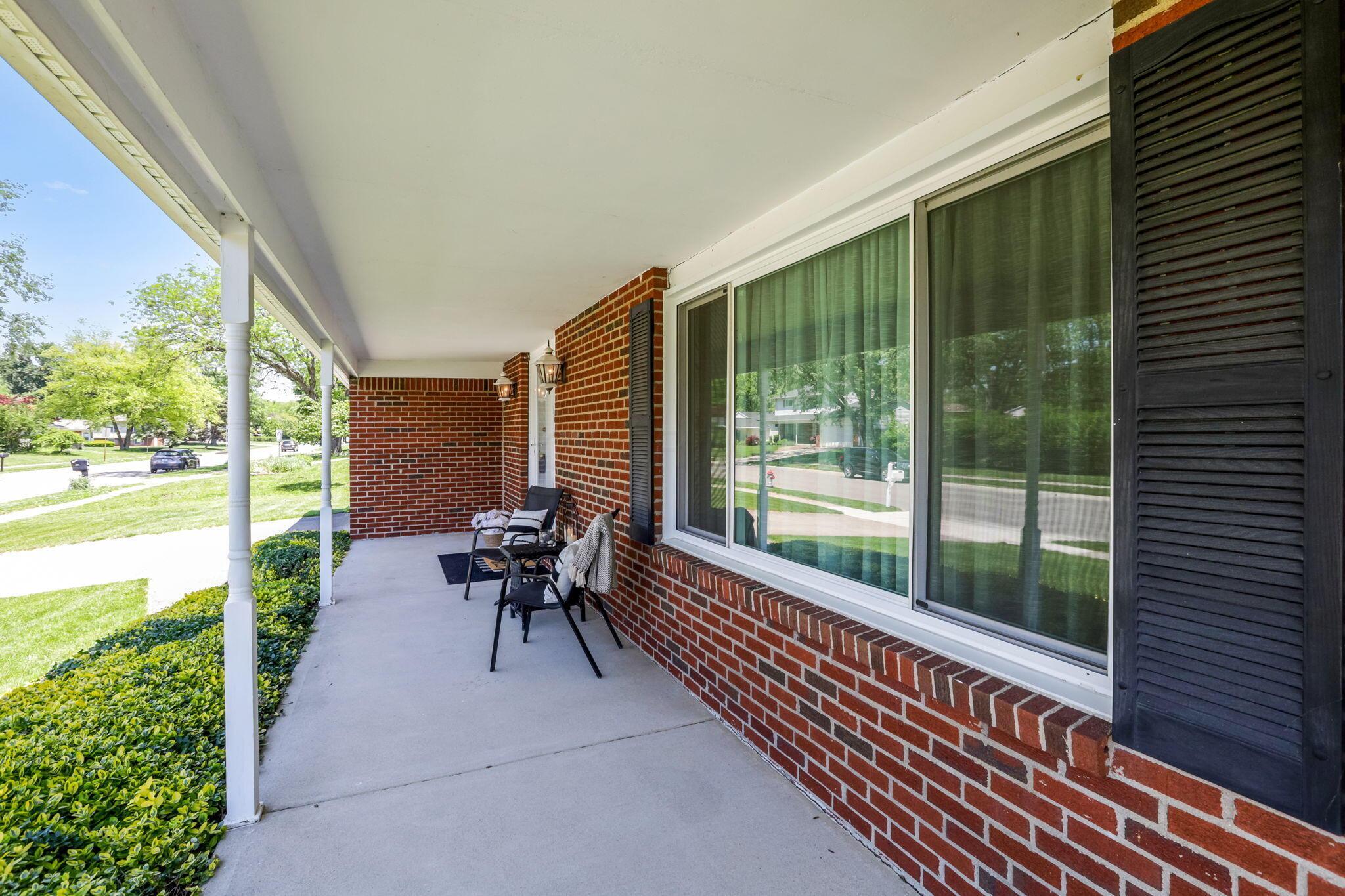 559 Waterbury Boulevard