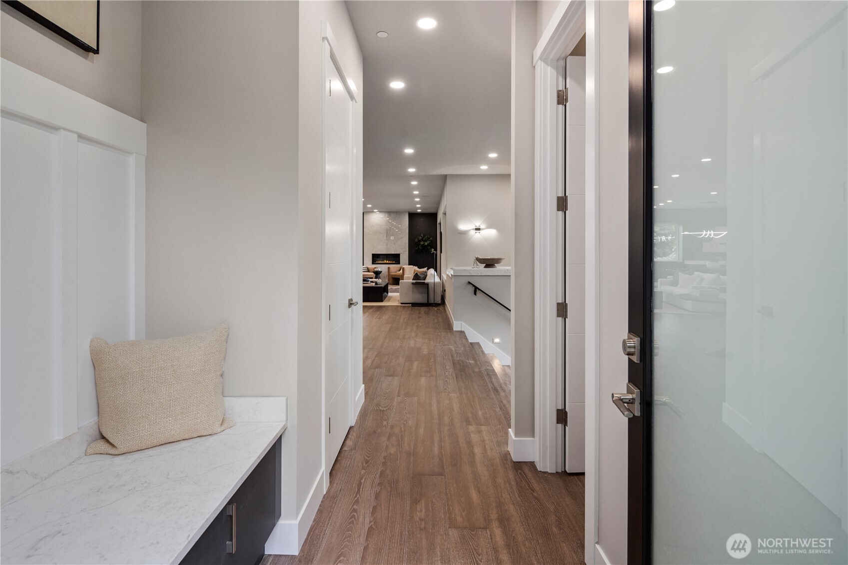 8814 NE Juanita Drive