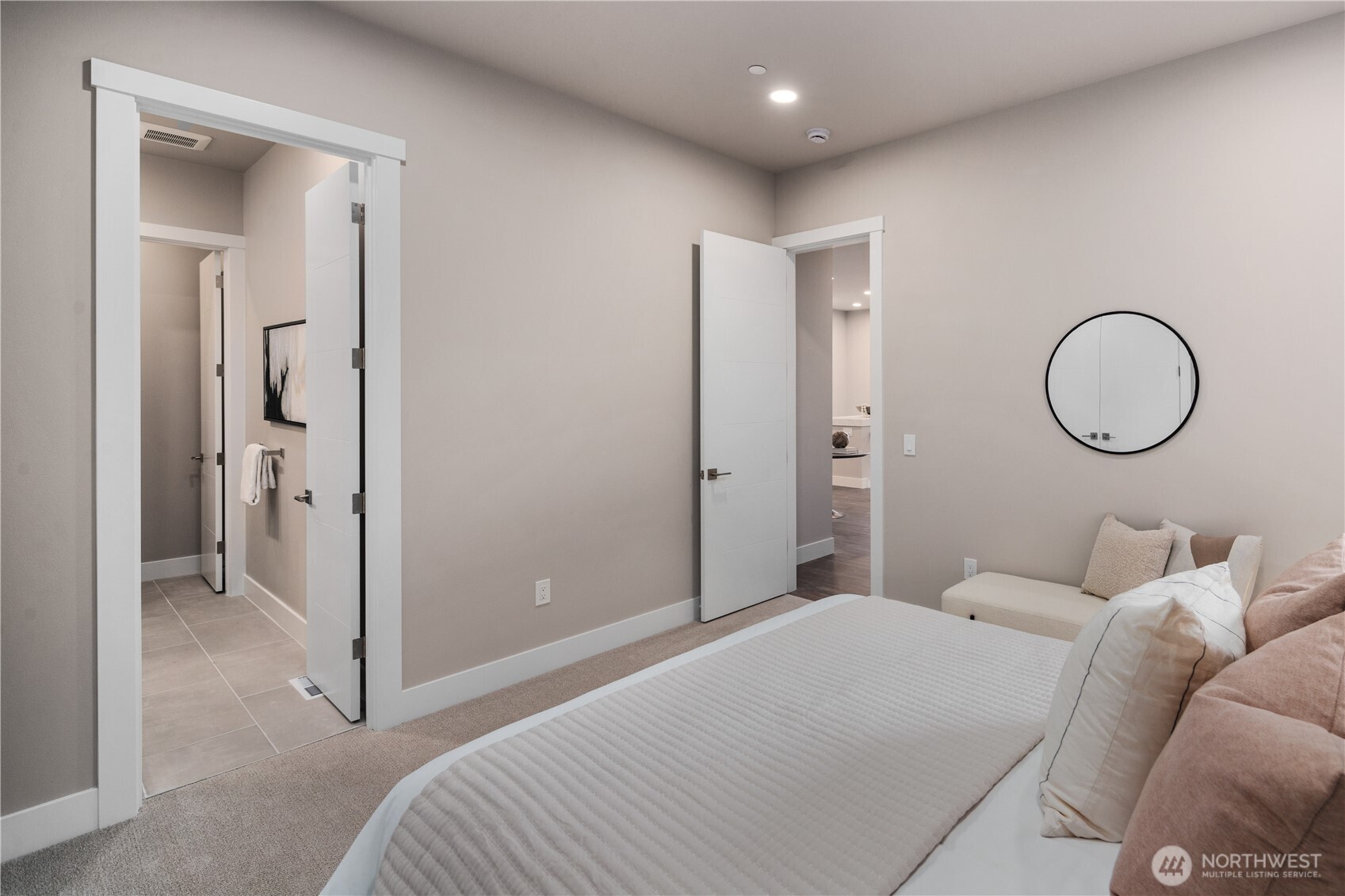 8814 NE Juanita Drive