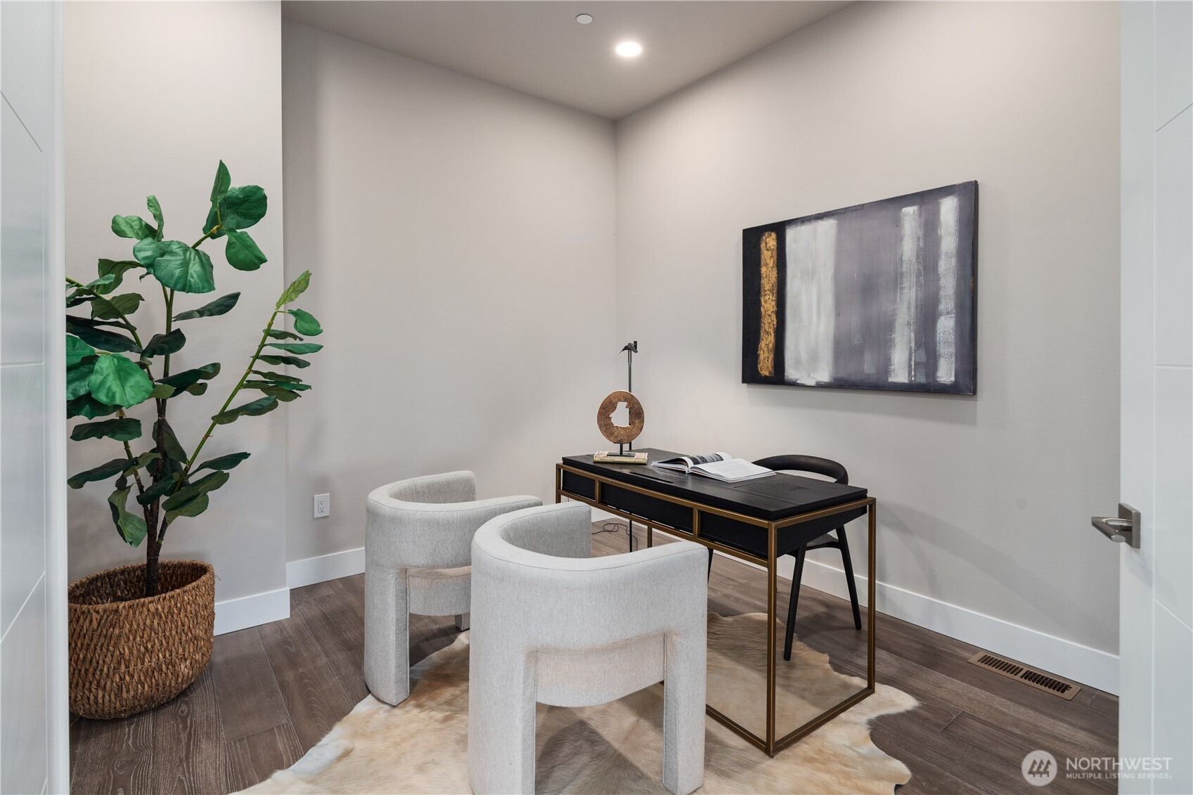 8814 NE Juanita Drive