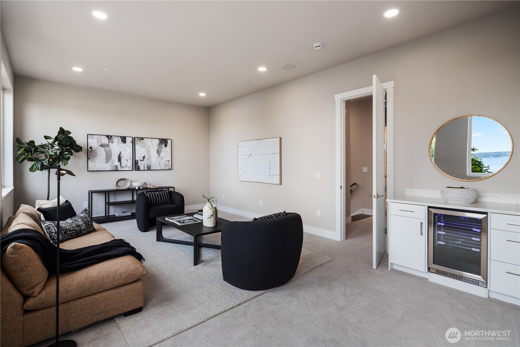 8814 NE Juanita Drive