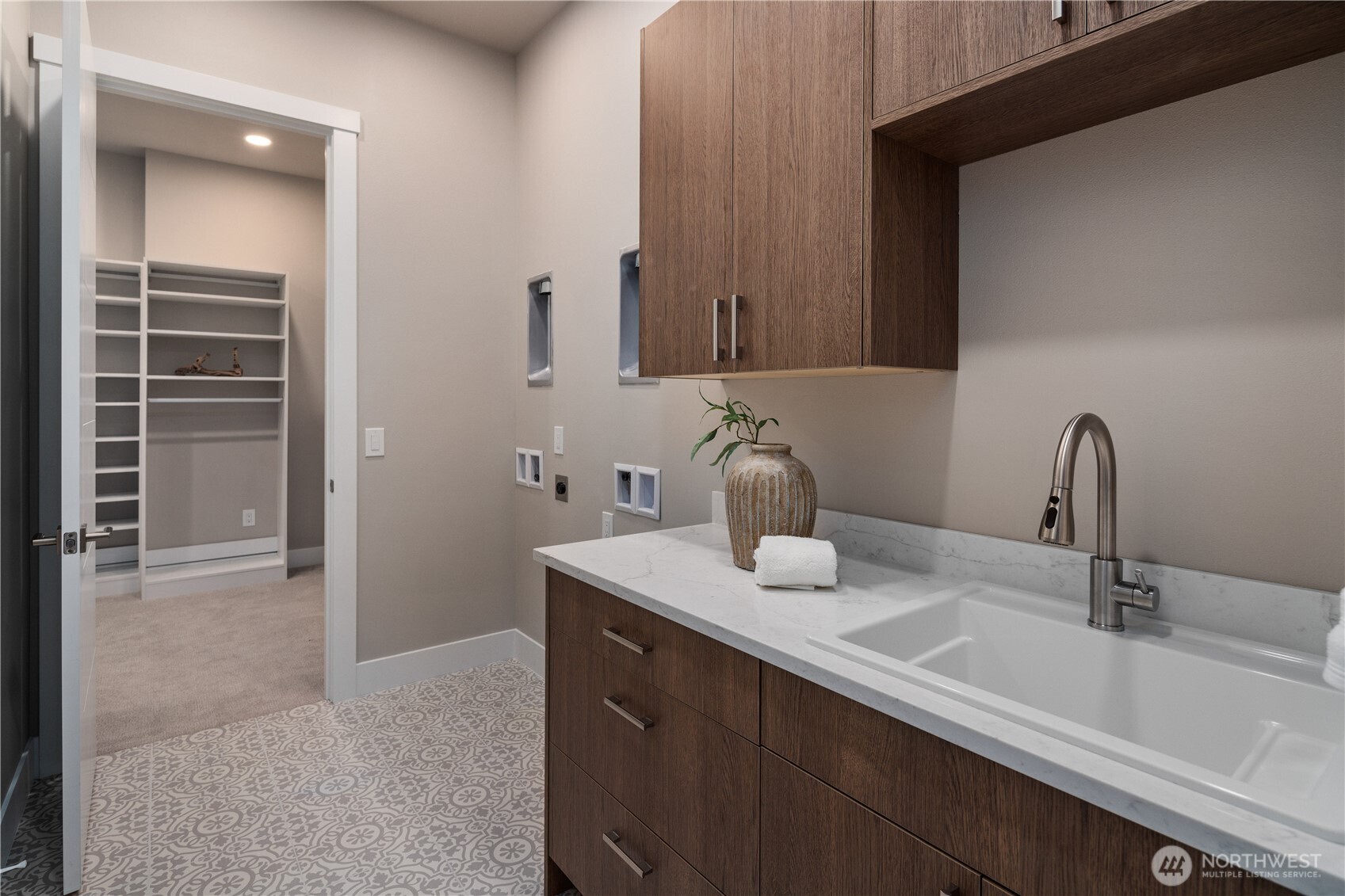 8814 NE Juanita Drive