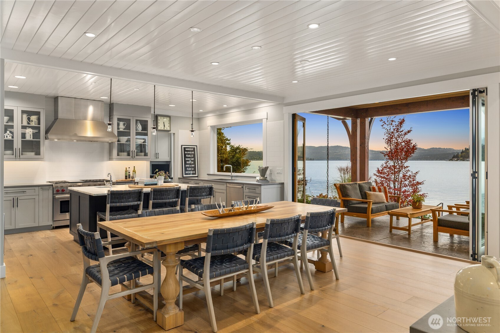 3123 E Lake Sammamish Parkway NE