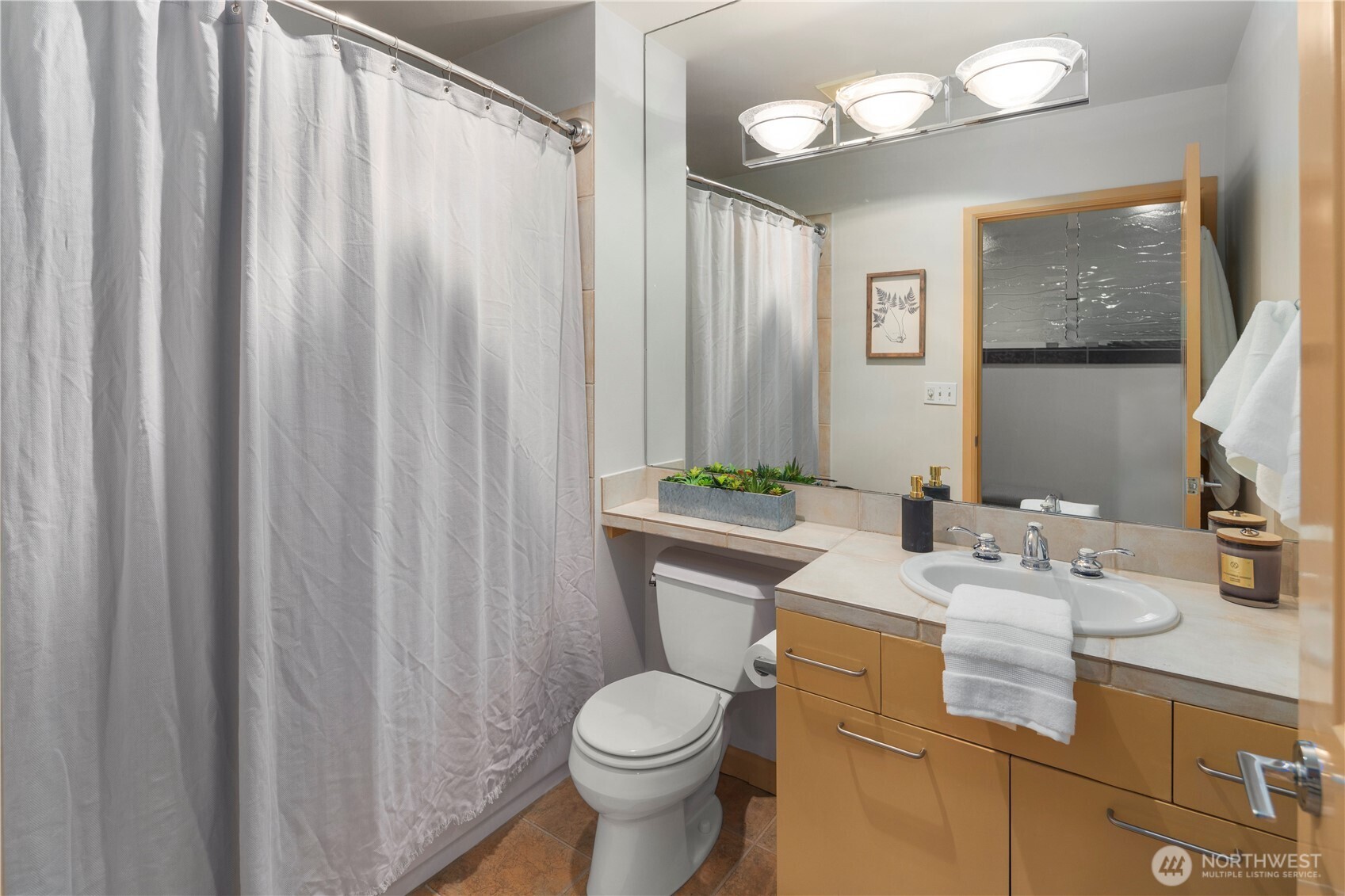 2319 1st Avenue Unit: 203