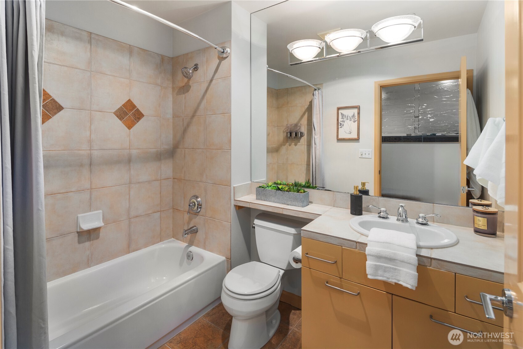 2319 1st Avenue Unit: 203