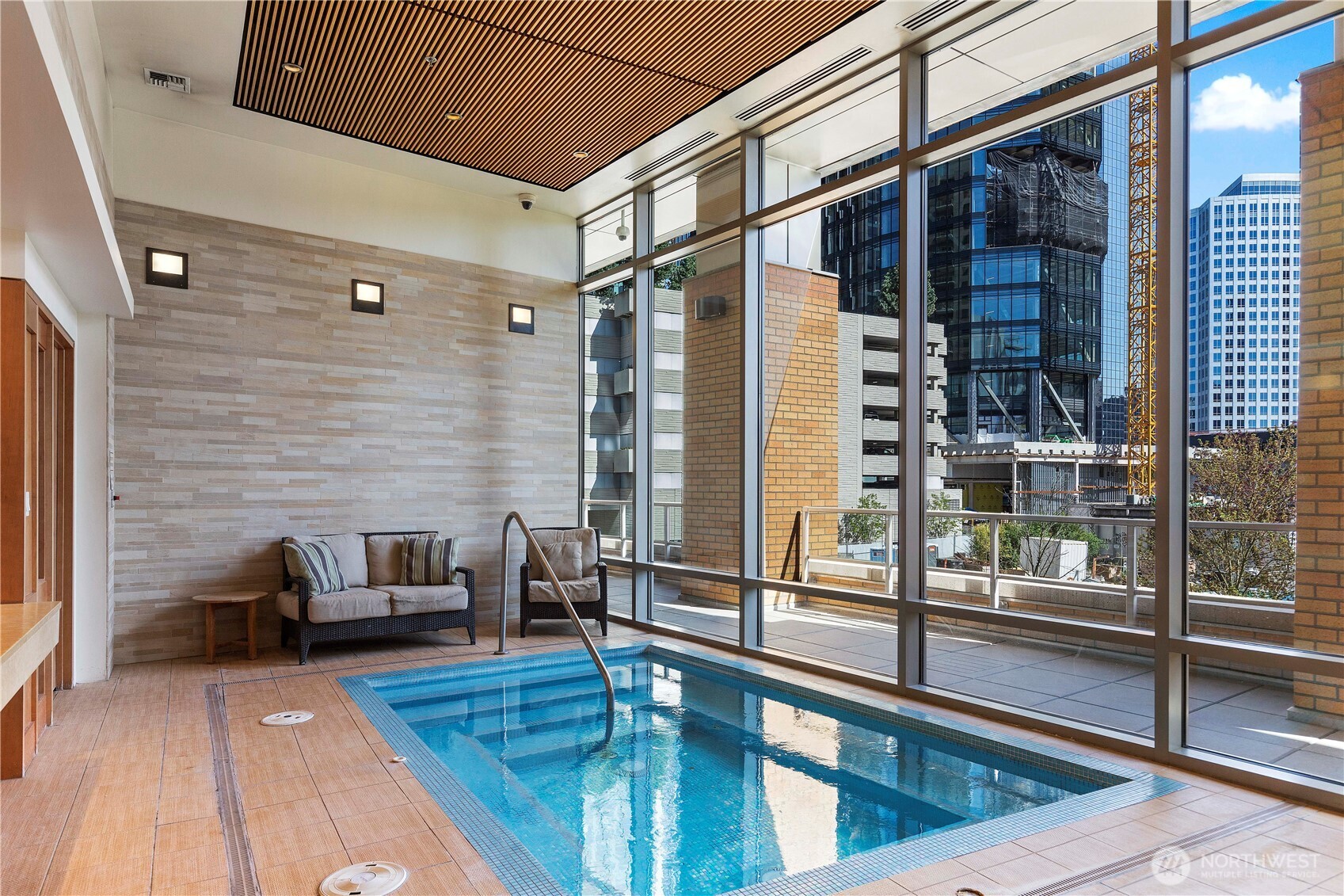 10650 NE 9th Place Unit: 2427