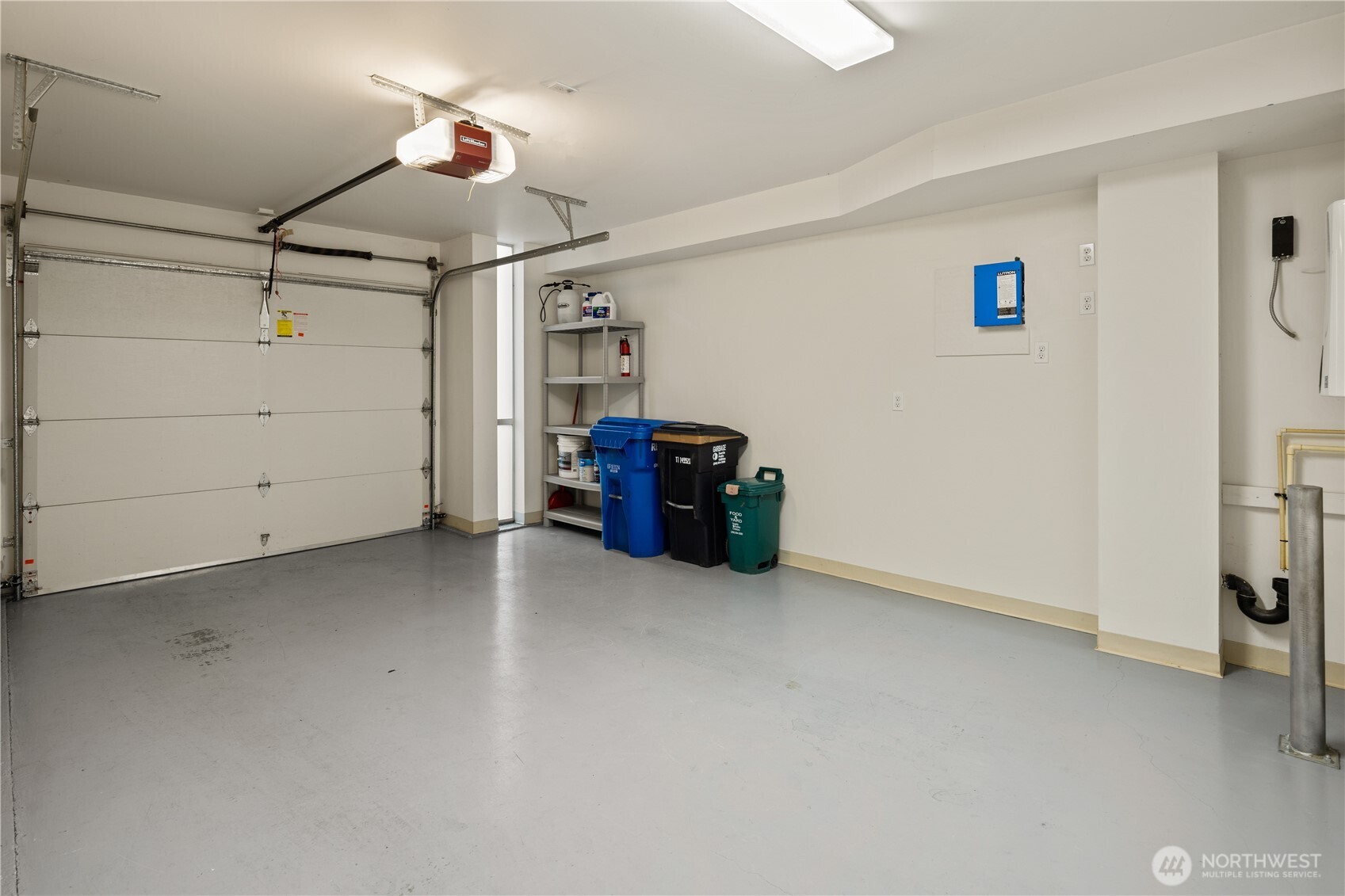 2832 Fairview Avenue E