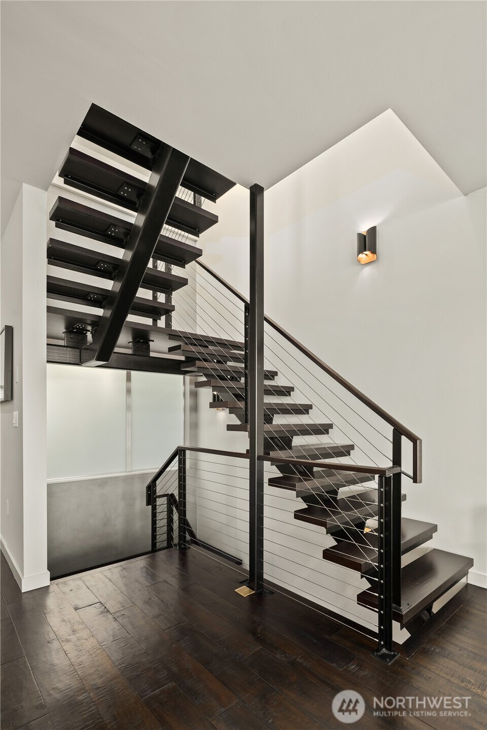 2832 Fairview Avenue E