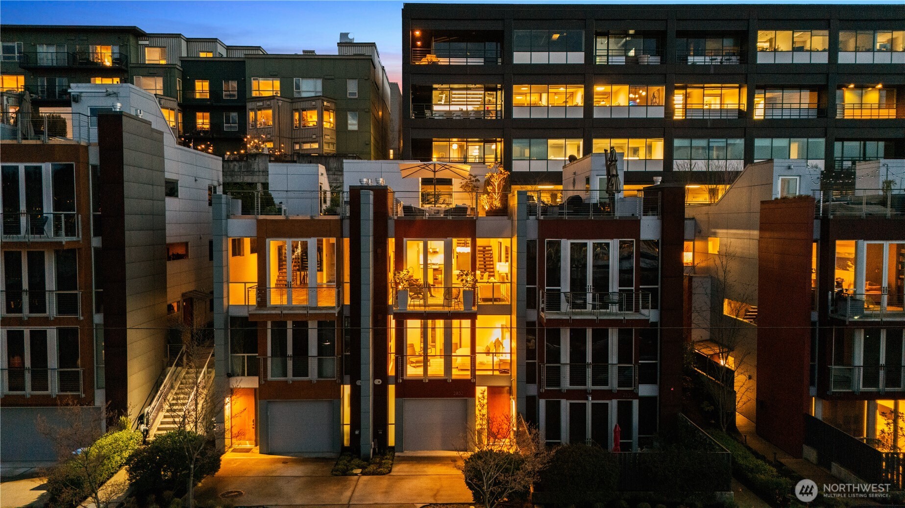 2832 Fairview Avenue E