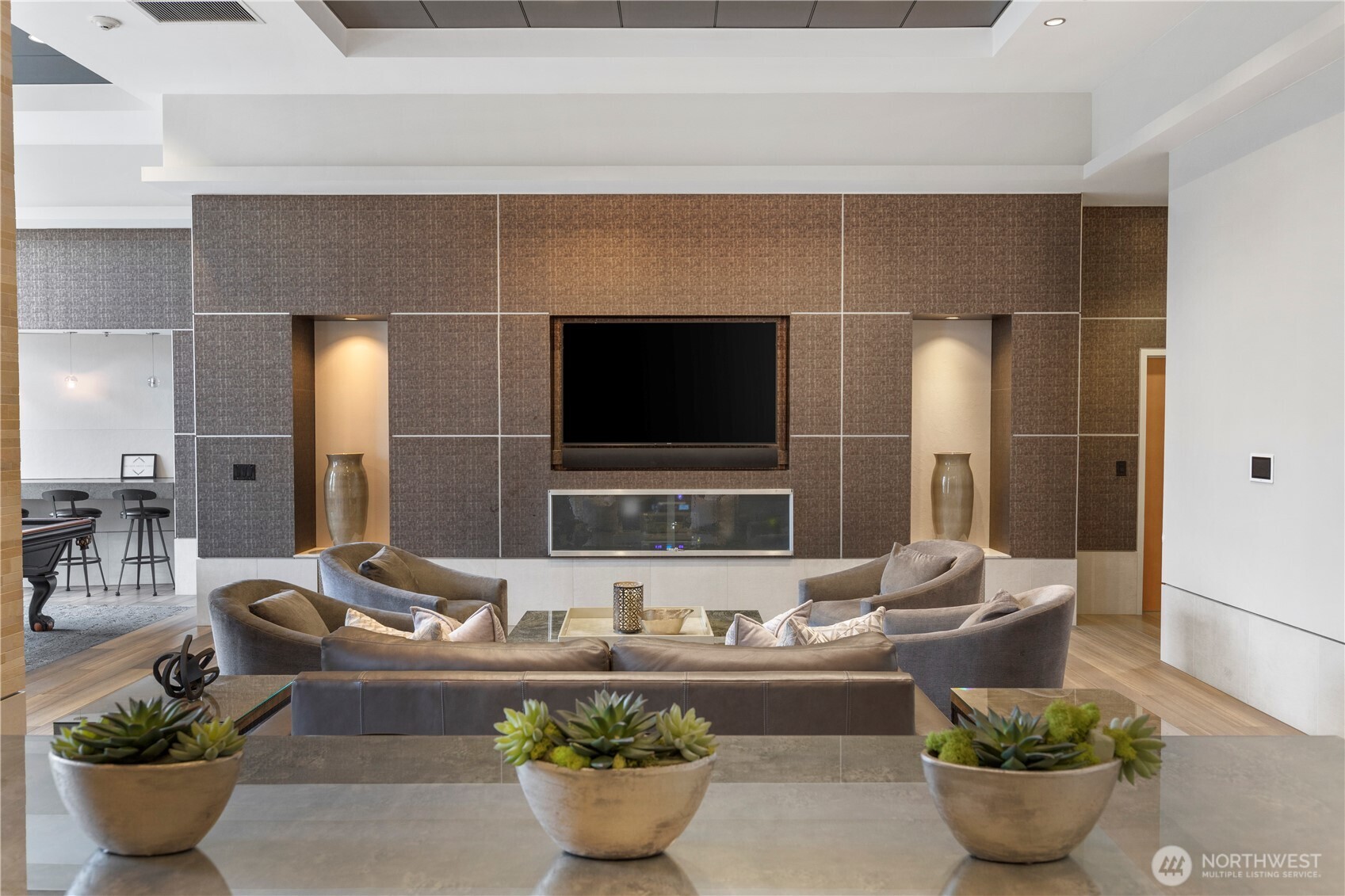 10650 NE 9th Place Unit: 1122