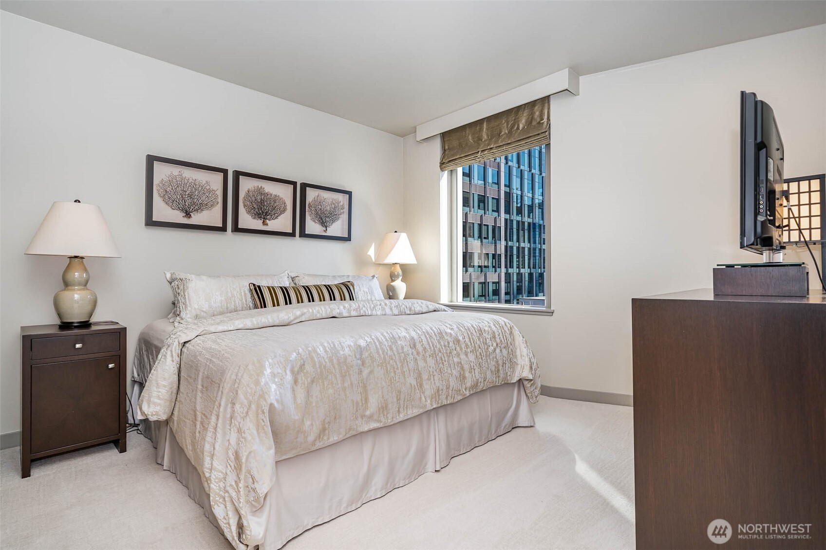 10650 NE 9th Place Unit: 1122