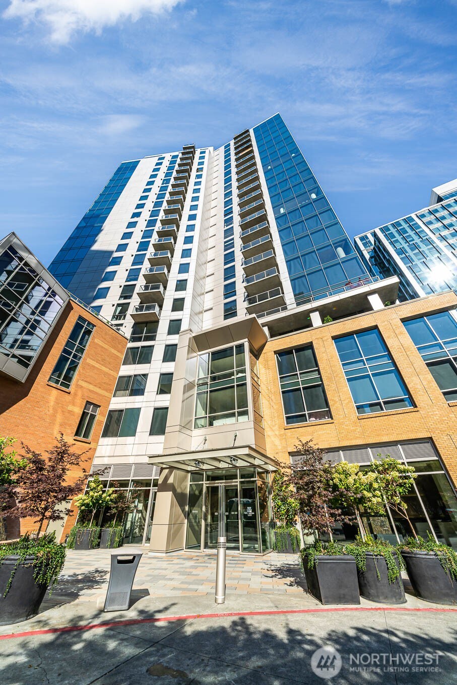 10650 NE 9th Place Unit: 1122