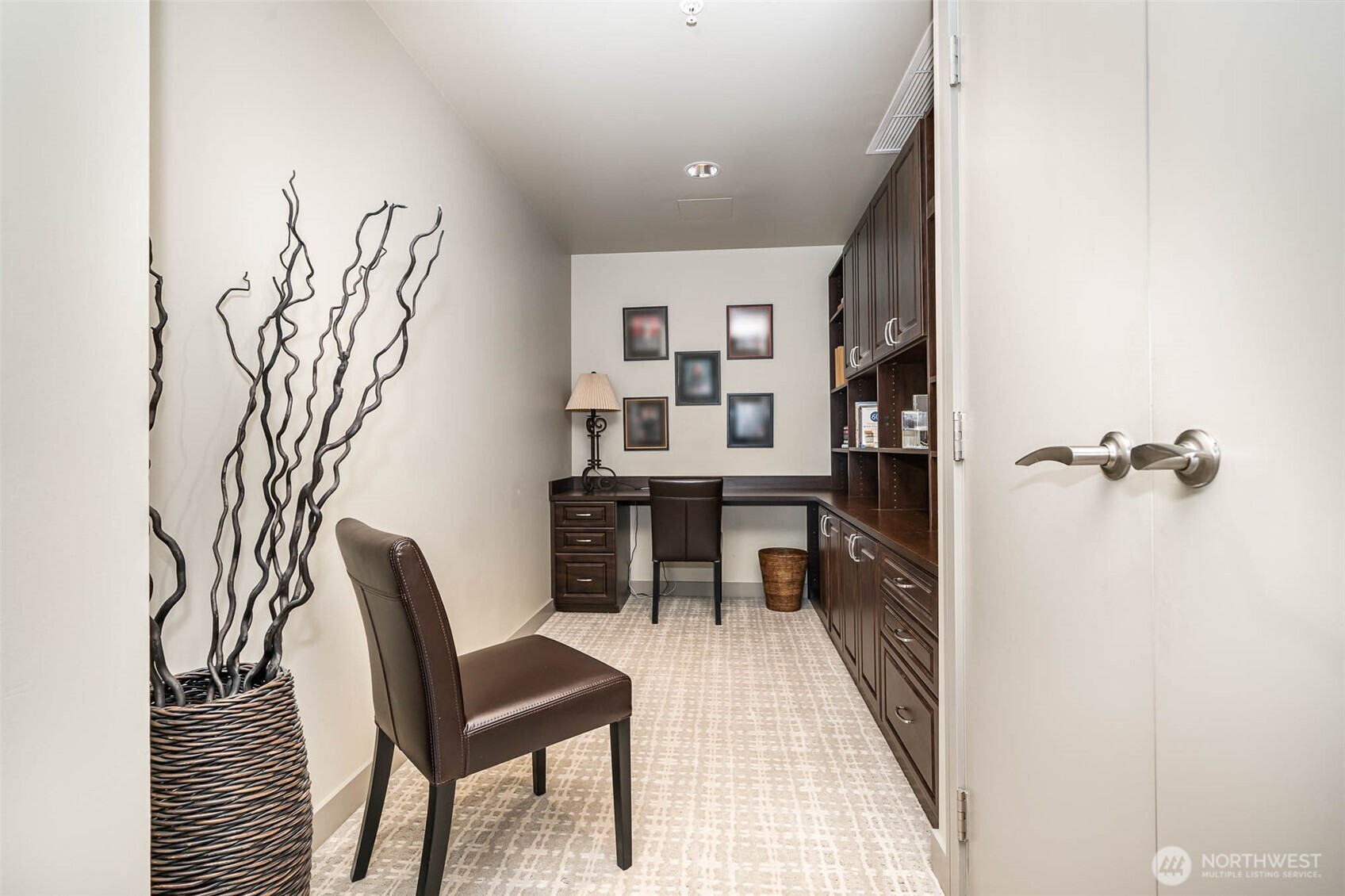 10650 NE 9th Place Unit: 1122